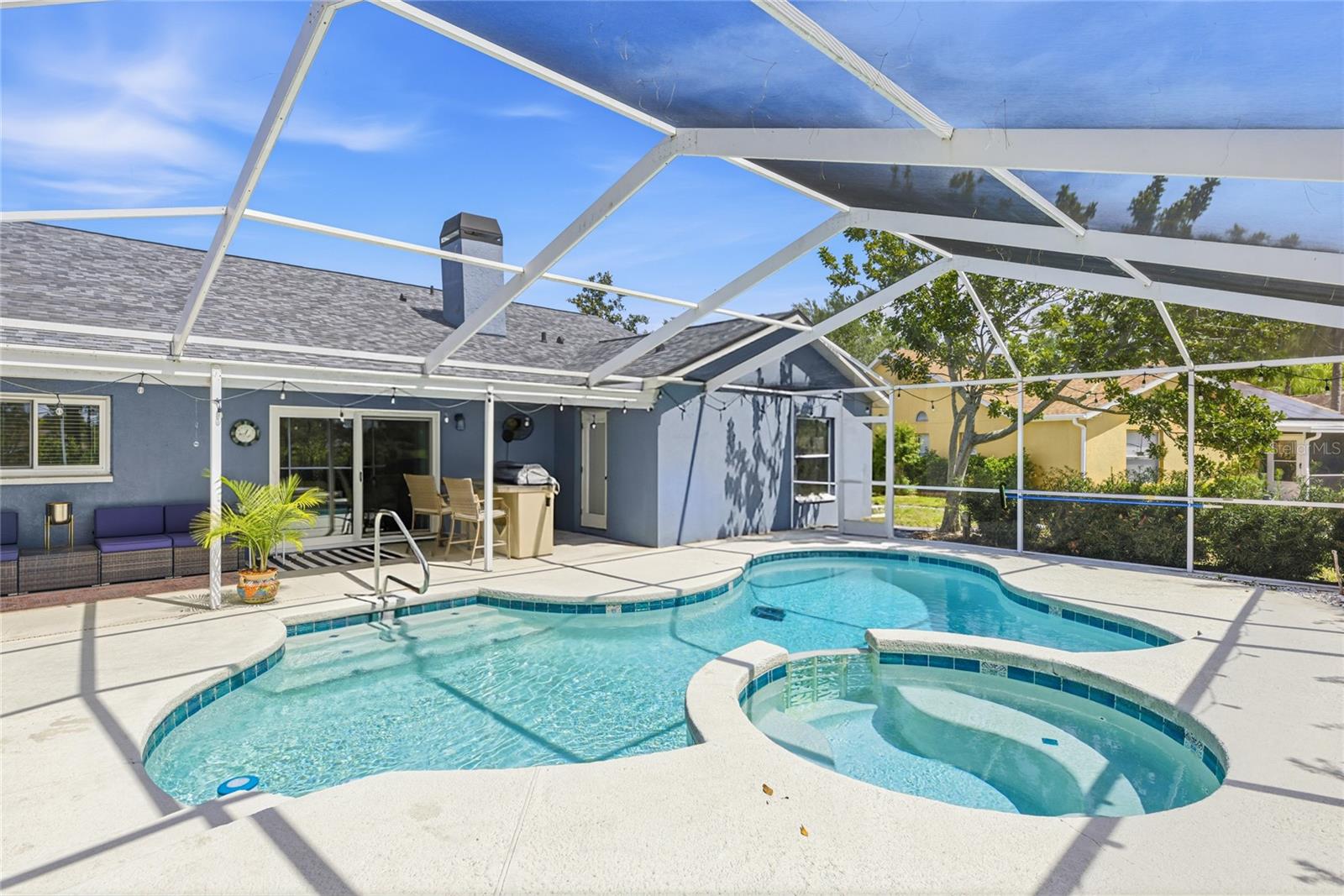 Listing photo id 31 for 10810 Sailbrooke Drive