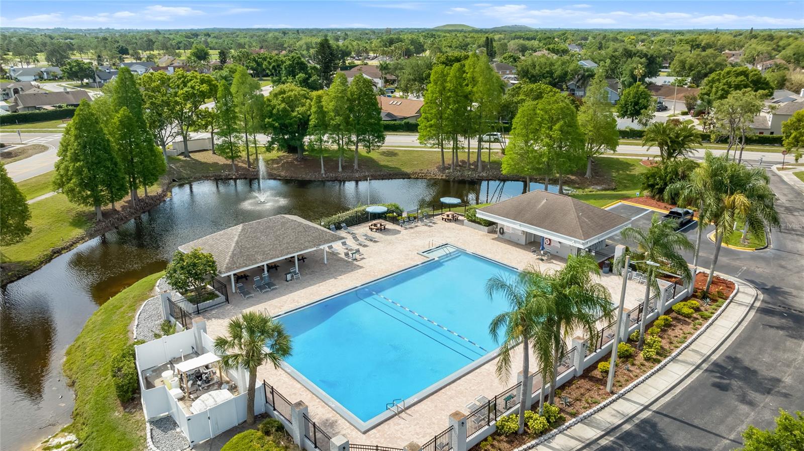 Listing photo id 39 for 10810 Sailbrooke Drive