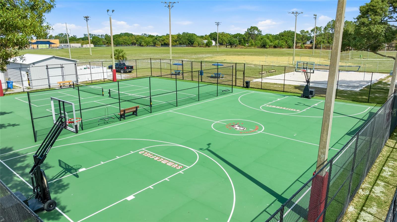 Listing photo id 50 for 10810 Sailbrooke Drive