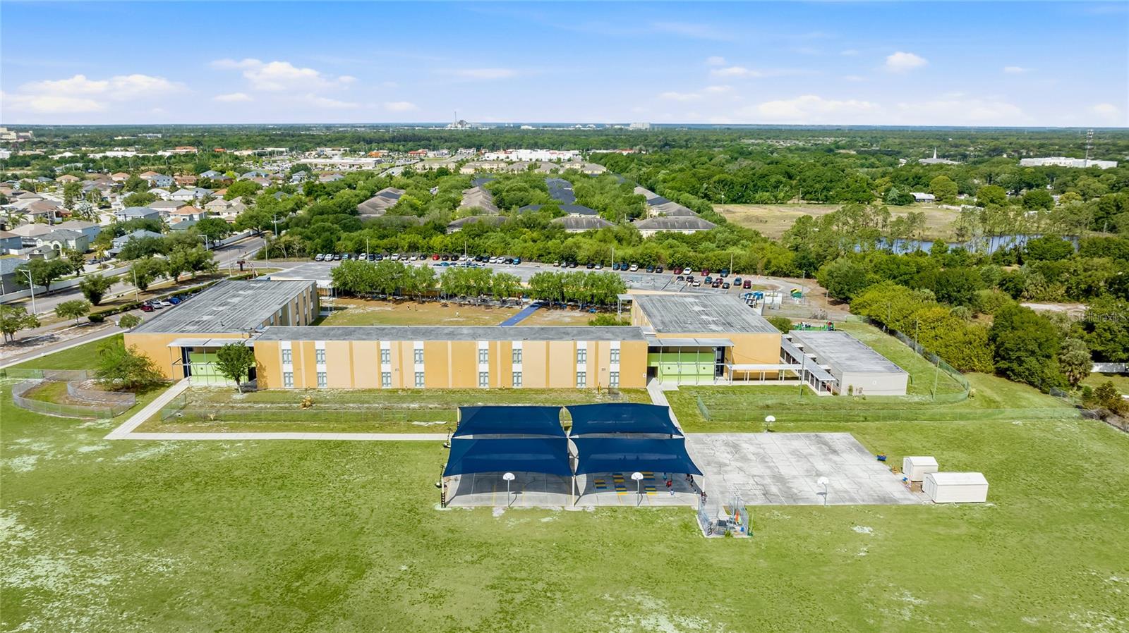 Listing photo id 56 for 10810 Sailbrooke Drive