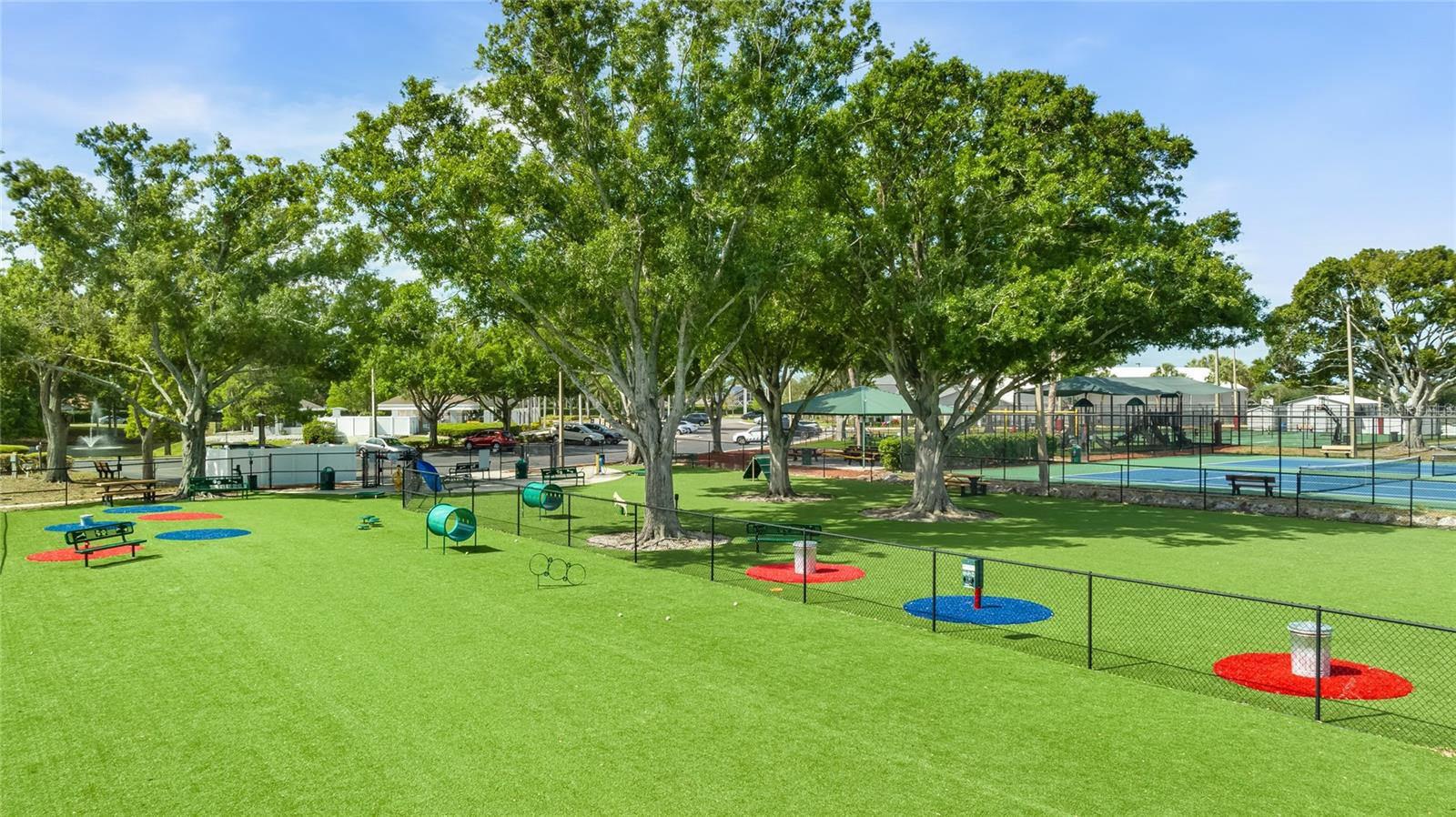 Listing photo id 57 for 10810 Sailbrooke Drive