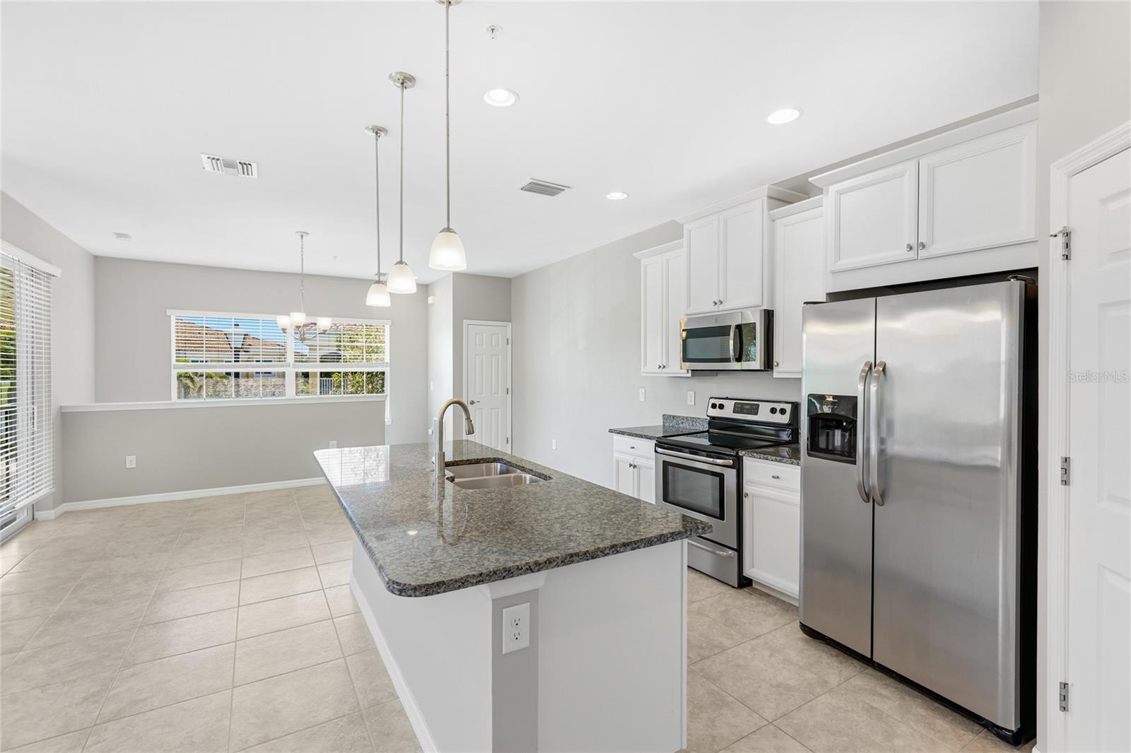 Image 13 of 35 For 4271 Expedition Way 103