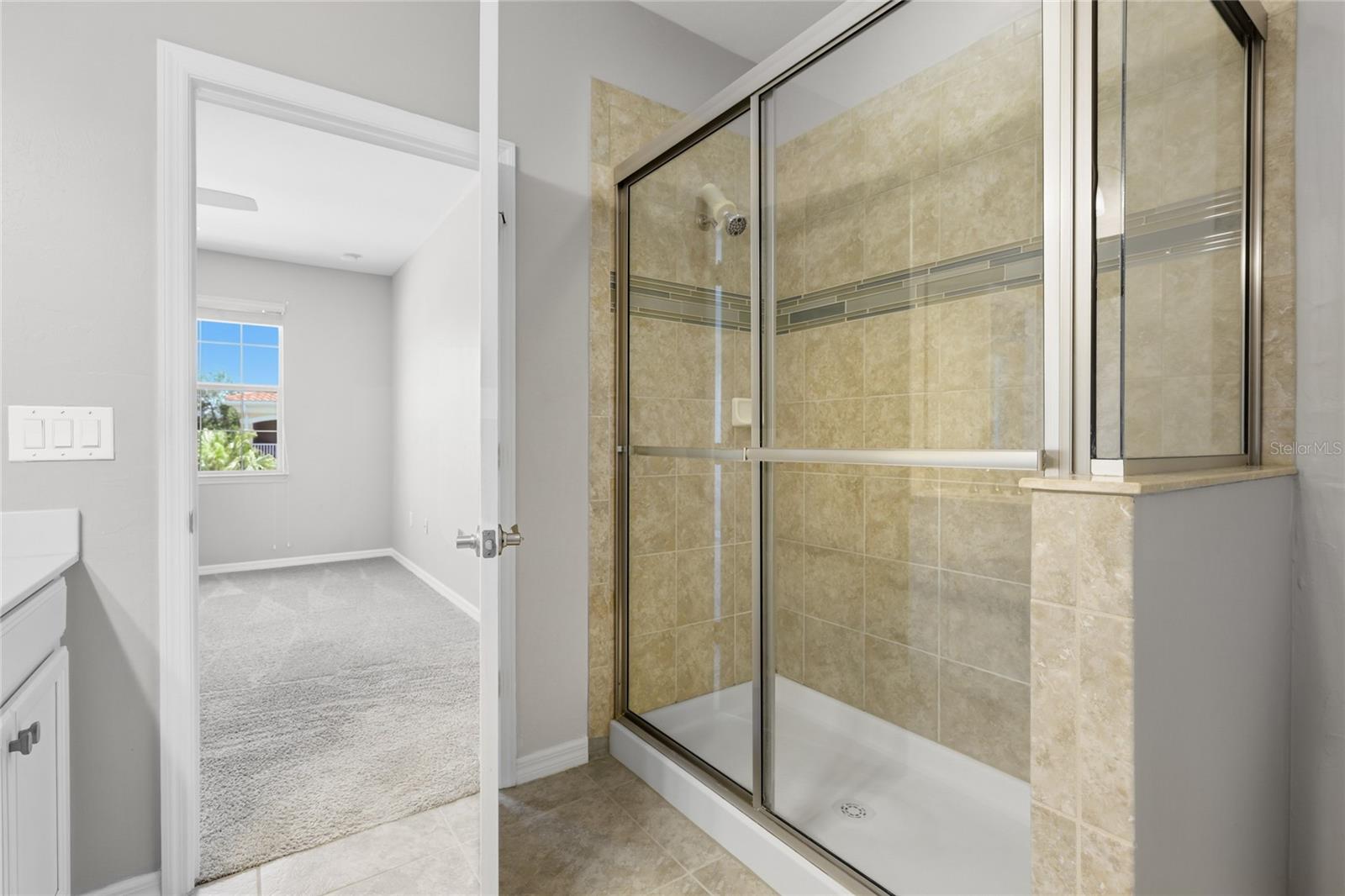 Image 21 of 35 For 4271 Expedition Way 103