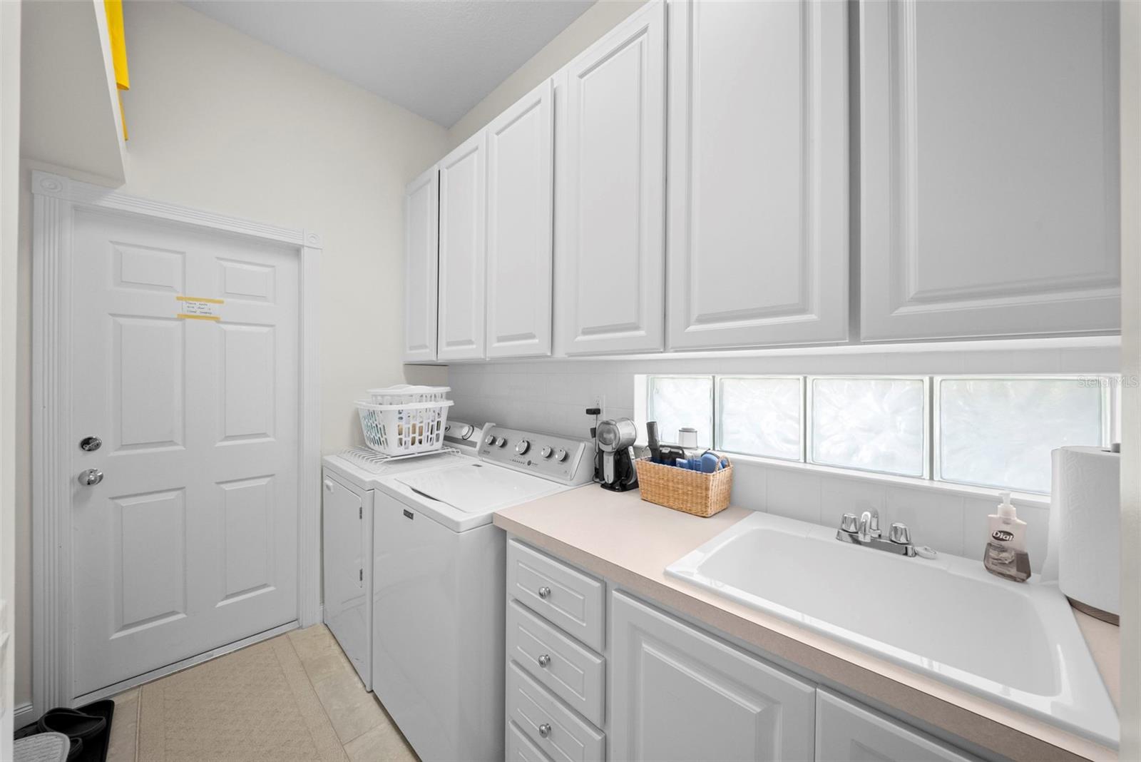 Image 23 of 69 For 7687 Uliva Way