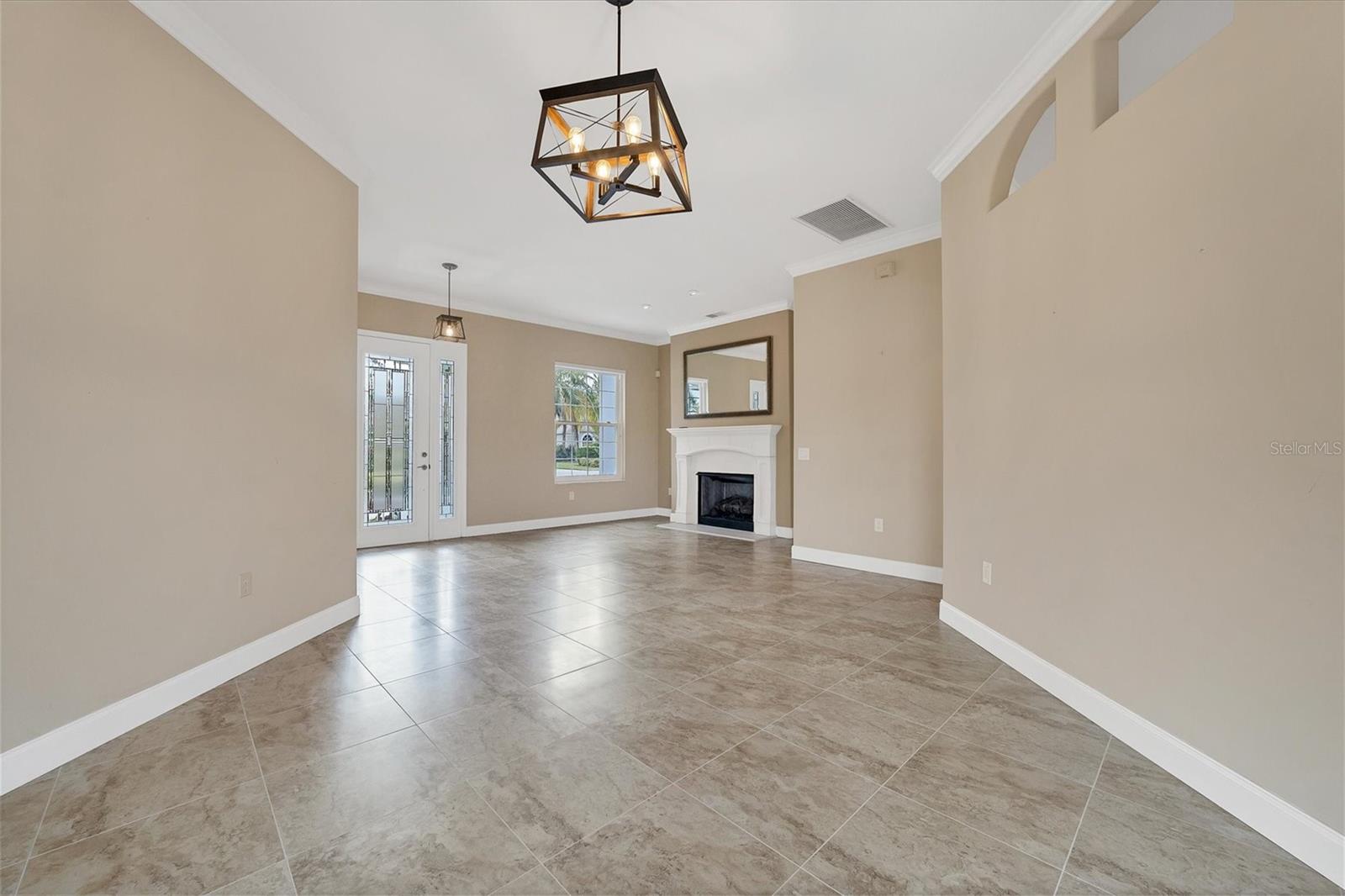 Image 10 of 48 For 11709 Clubhouse Drive