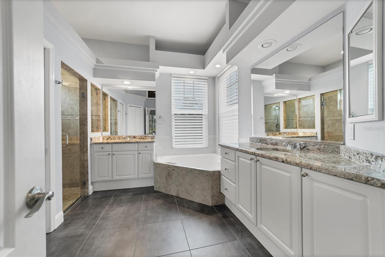 Image 22 of 48 For 11709 Clubhouse Drive