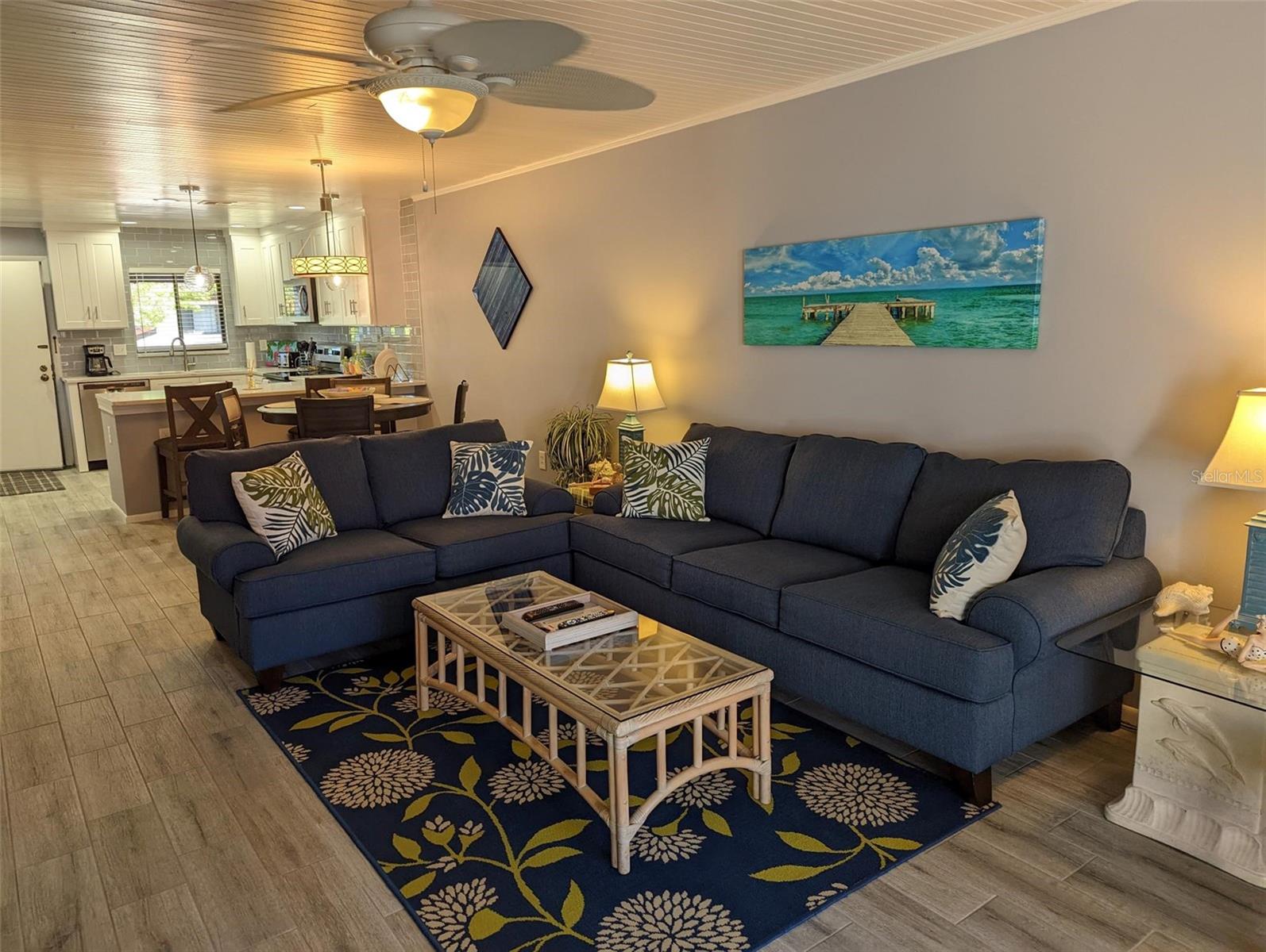 Image 6 of 10 For 1634 Stickney Point Road 1634-2