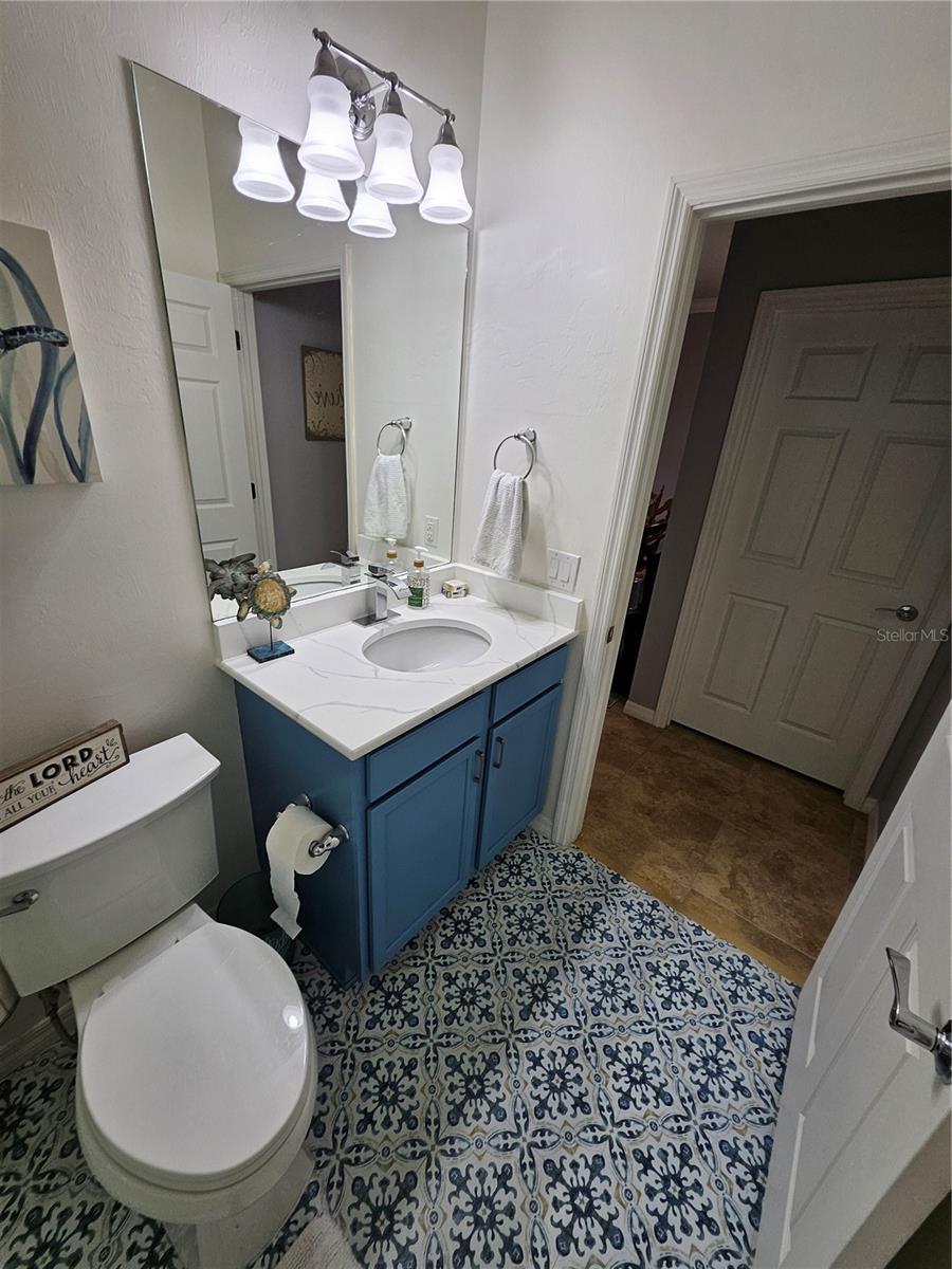 Image 18 of 74 For 19851 Quisto Street