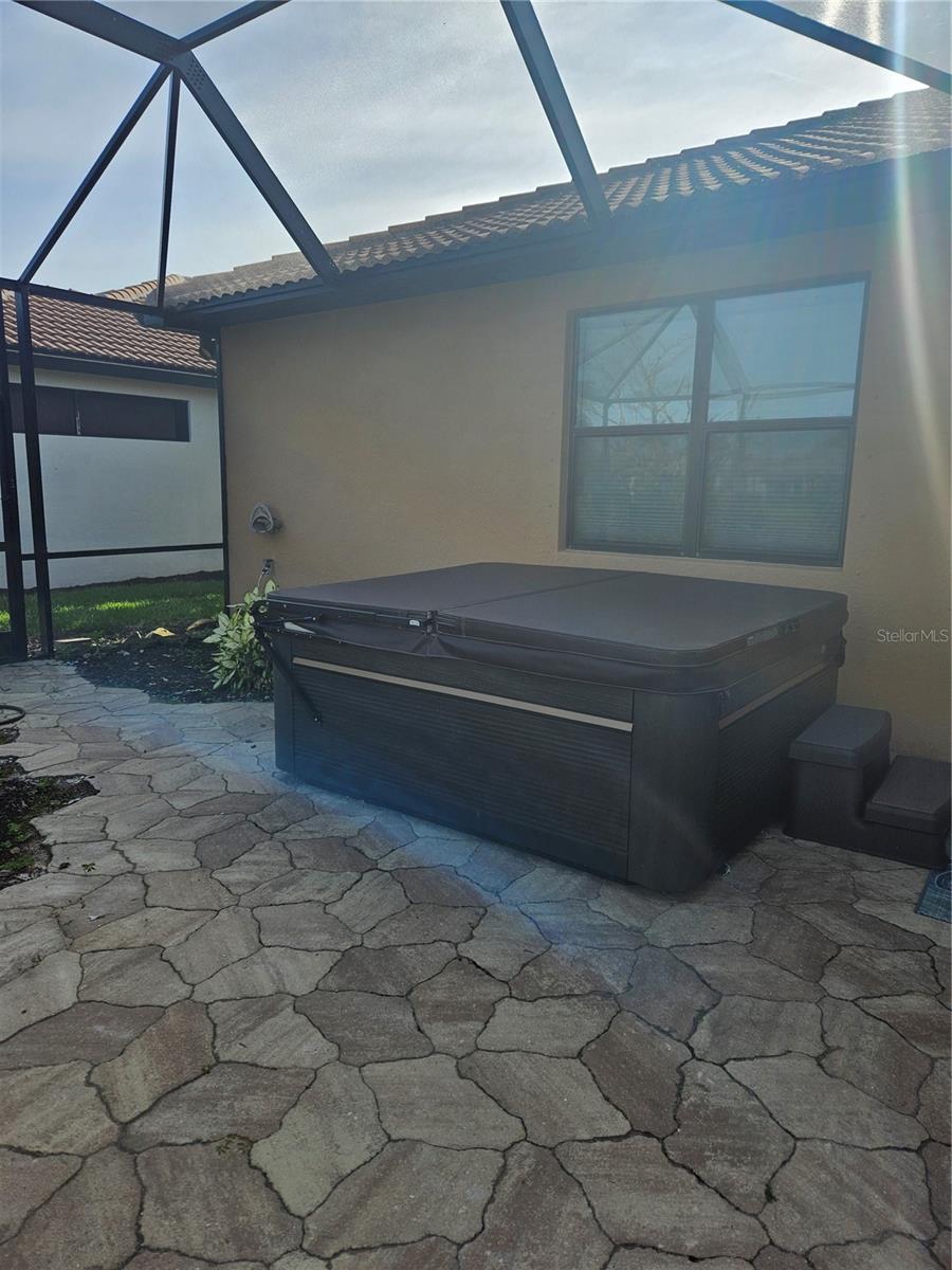 Image 23 of 74 For 19851 Quisto Street