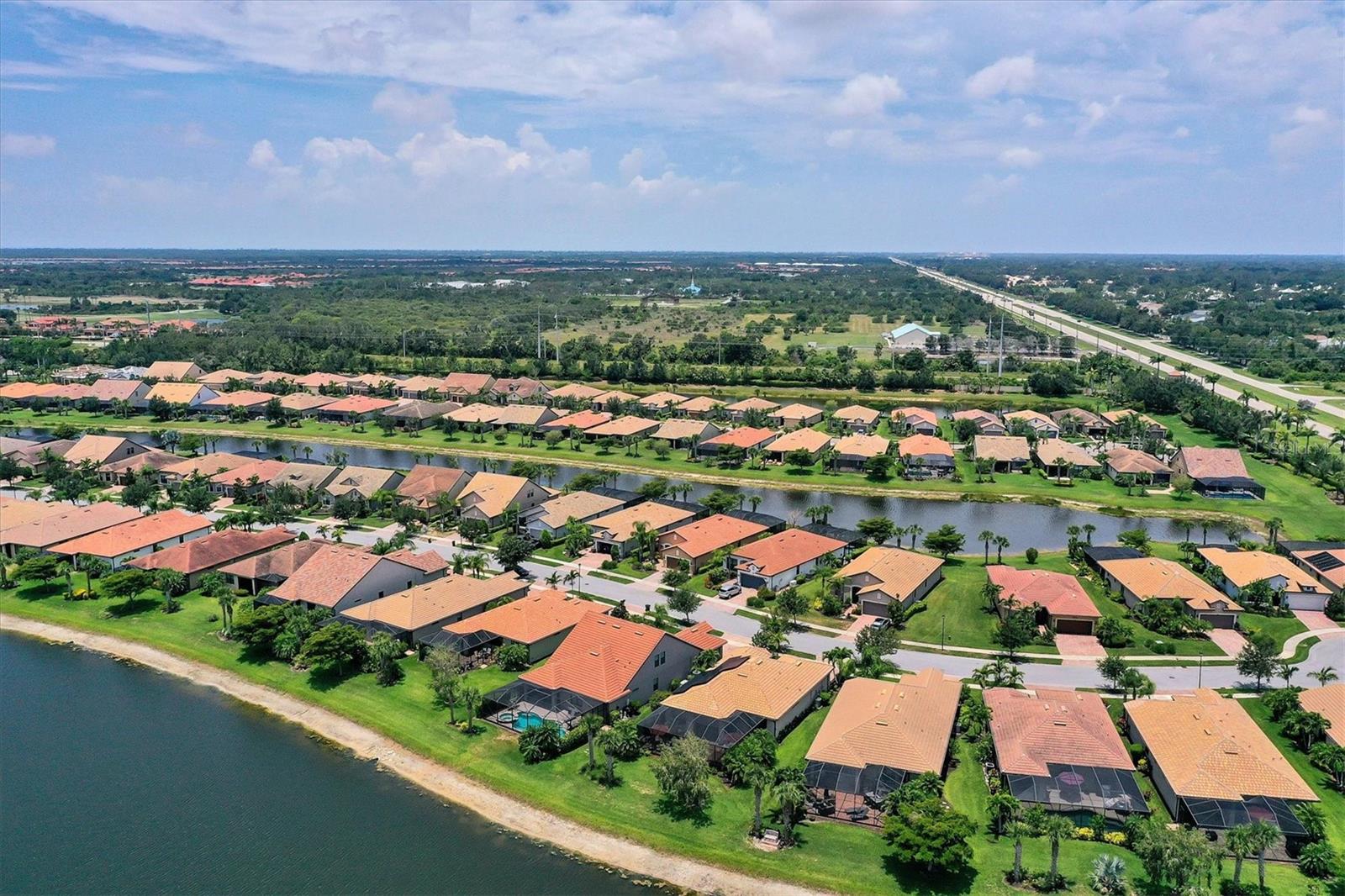 Image 25 of 74 For 19851 Quisto Street