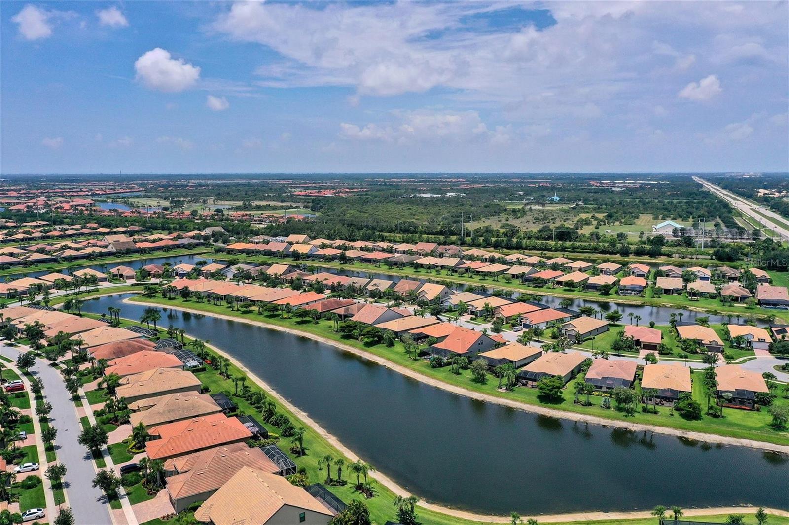 Image 27 of 74 For 19851 Quisto Street