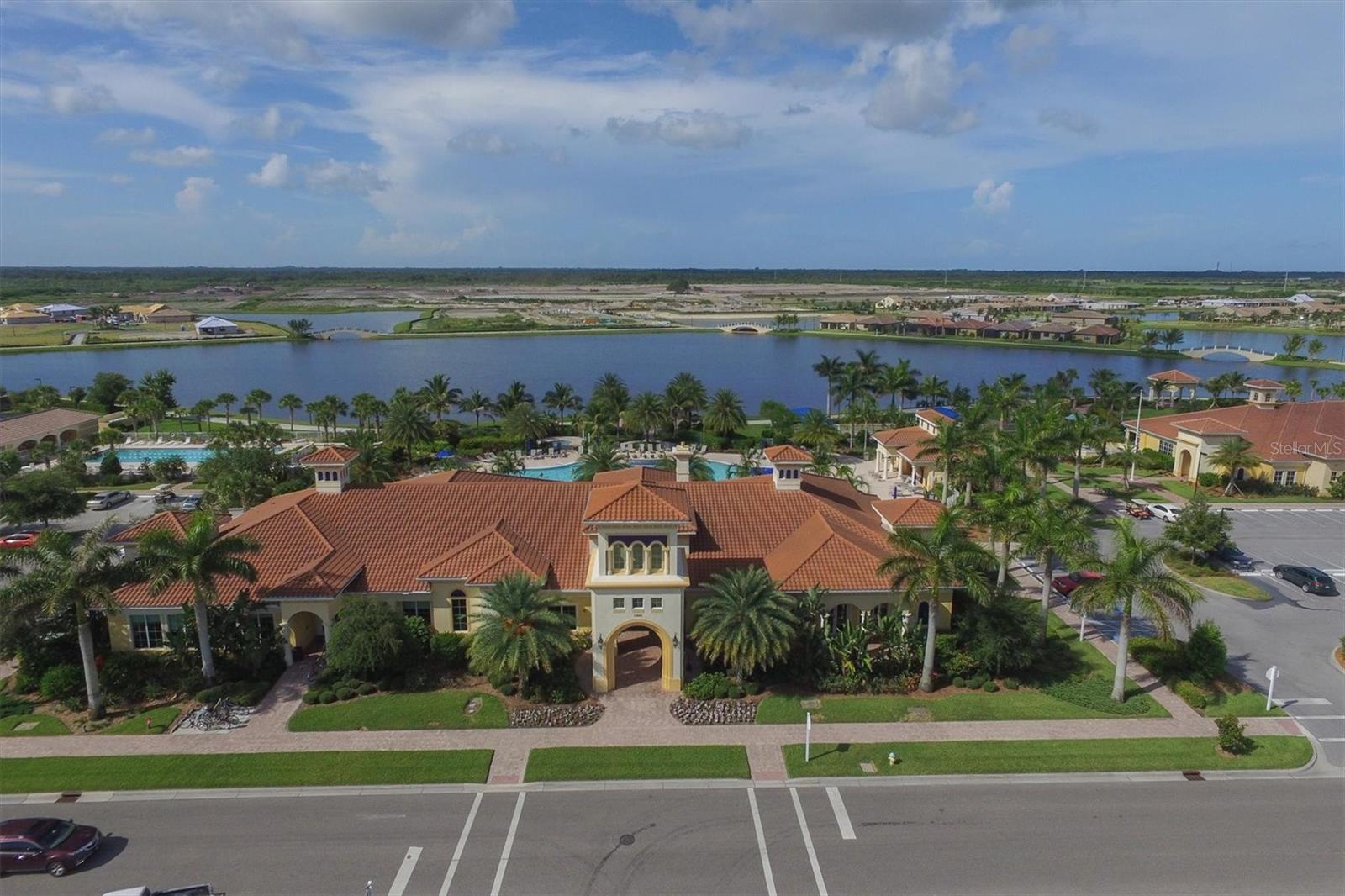 Image 37 of 74 For 19851 Quisto Street