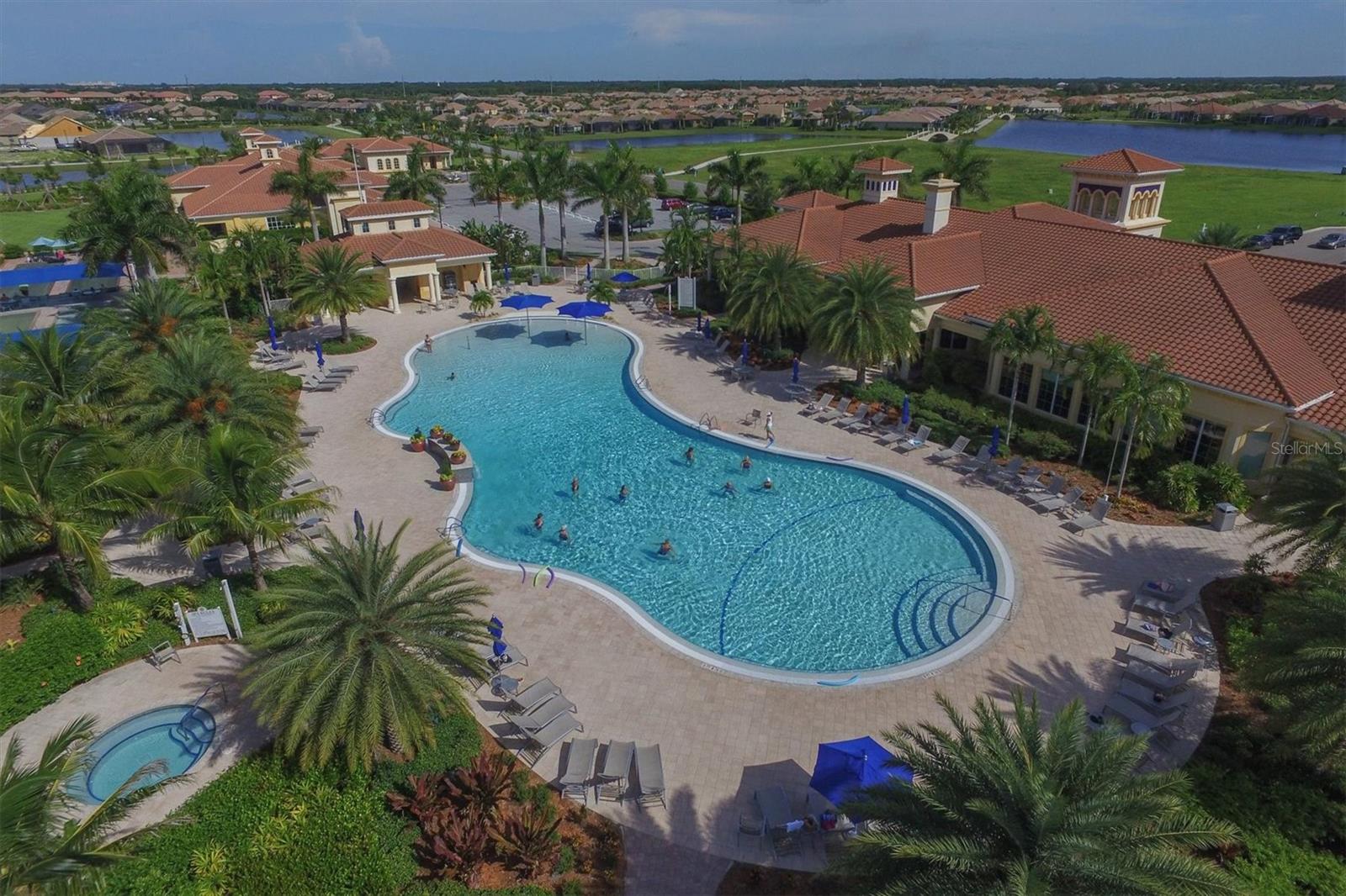 Image 39 of 74 For 19851 Quisto Street