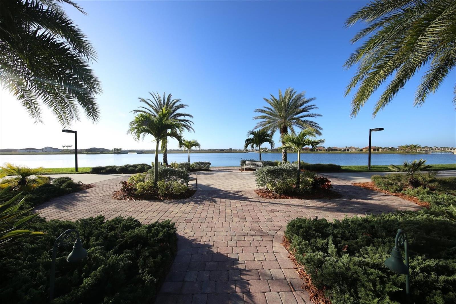 Image 46 of 74 For 19851 Quisto Street