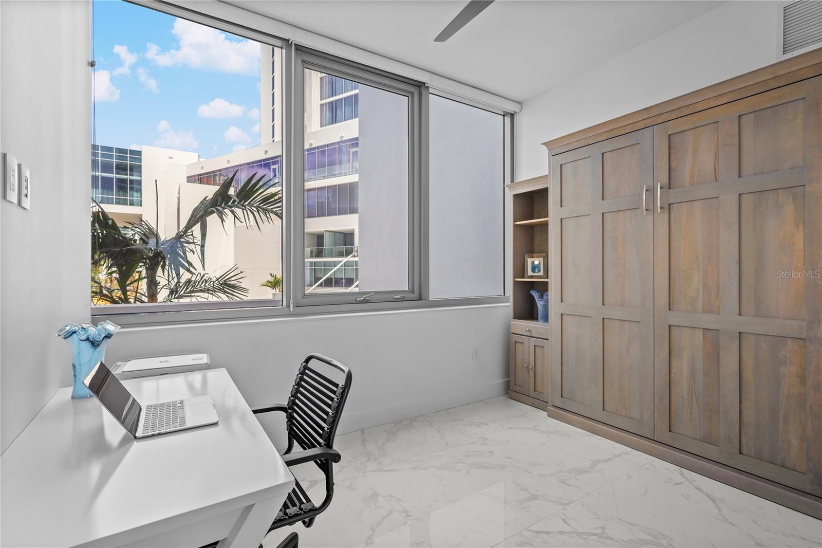 Image 32 of 48 For 1155 Gulfstream Avenue 306