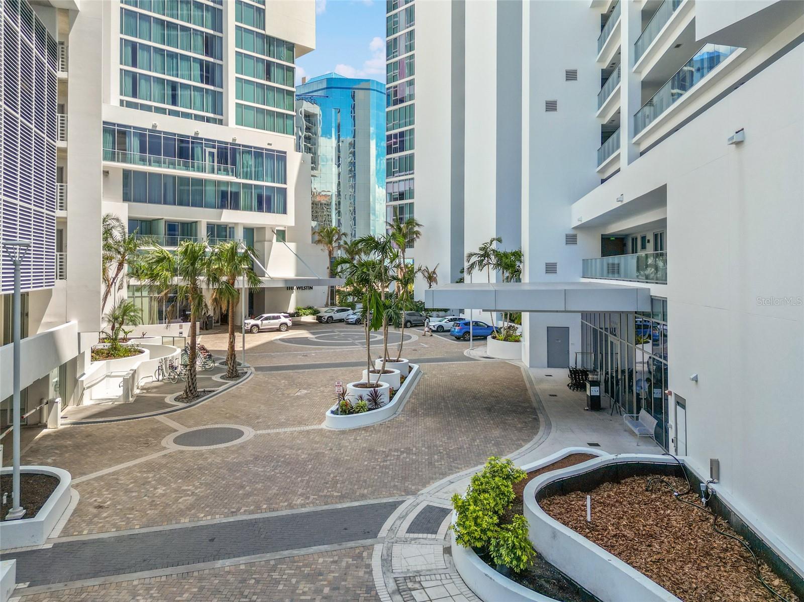 Image 36 of 48 For 1155 Gulfstream Avenue 306