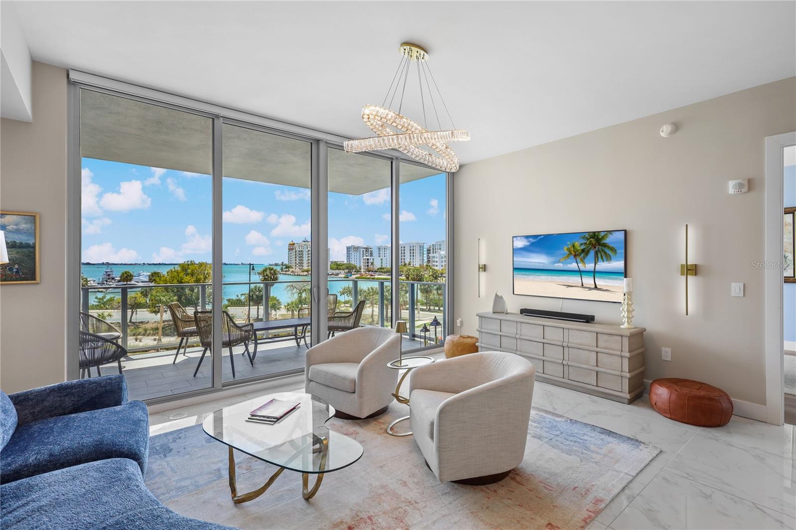 Image 8 of 48 For 1155 Gulfstream Avenue 306