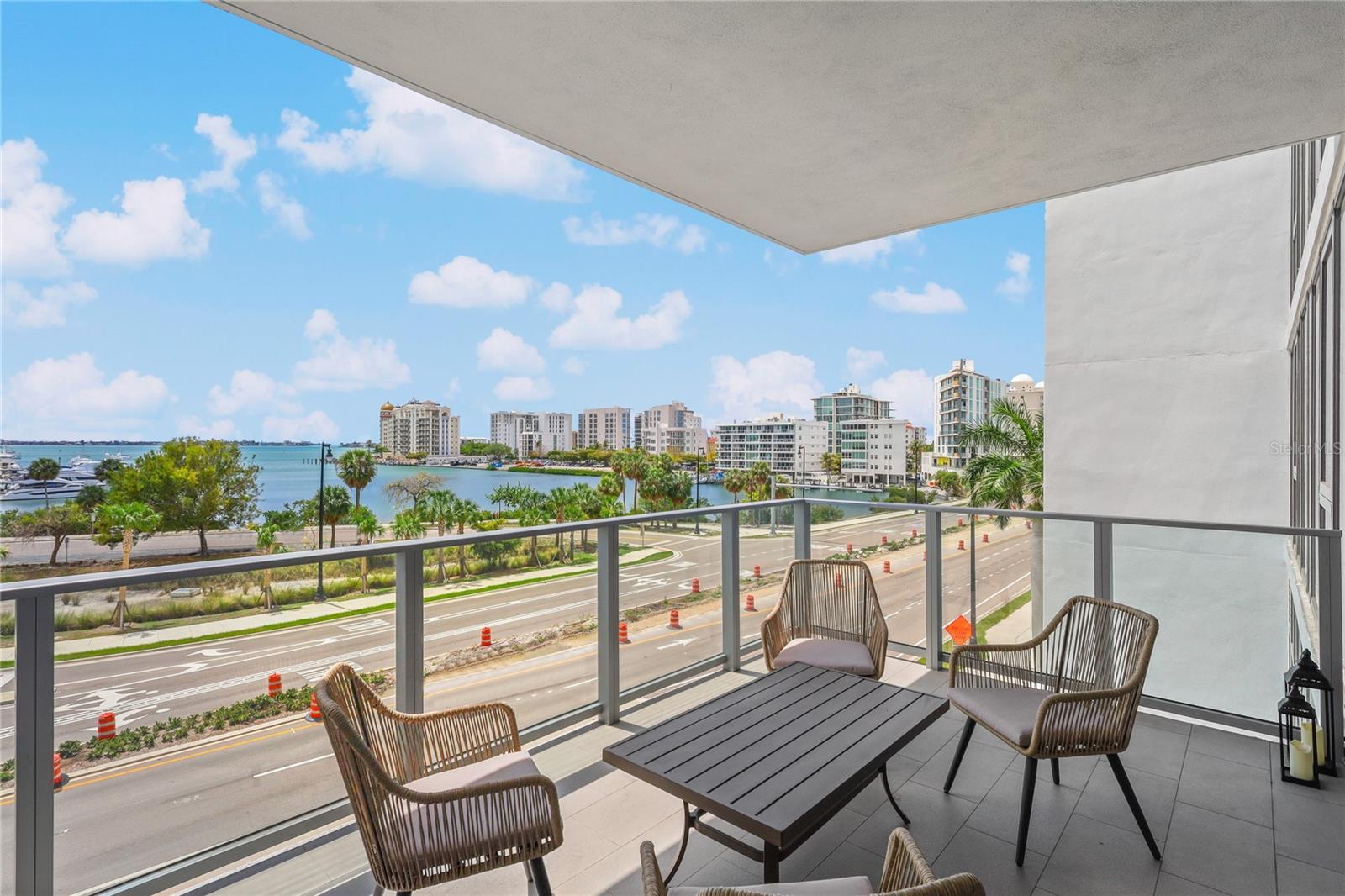 Image 9 of 48 For 1155 Gulfstream Avenue 306