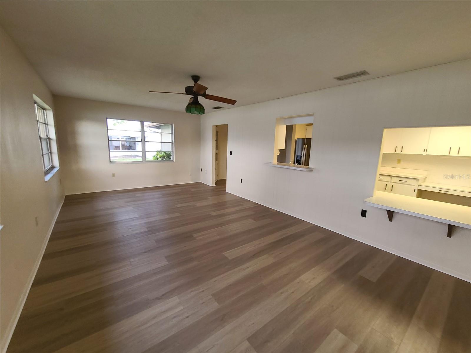 Image 10 of 21 For 575 Constance Road