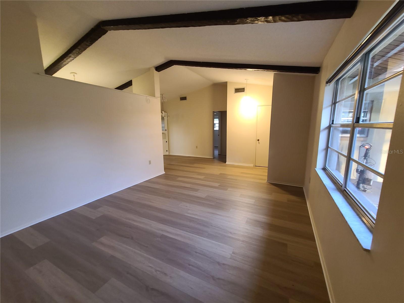 Image 12 of 21 For 575 Constance Road