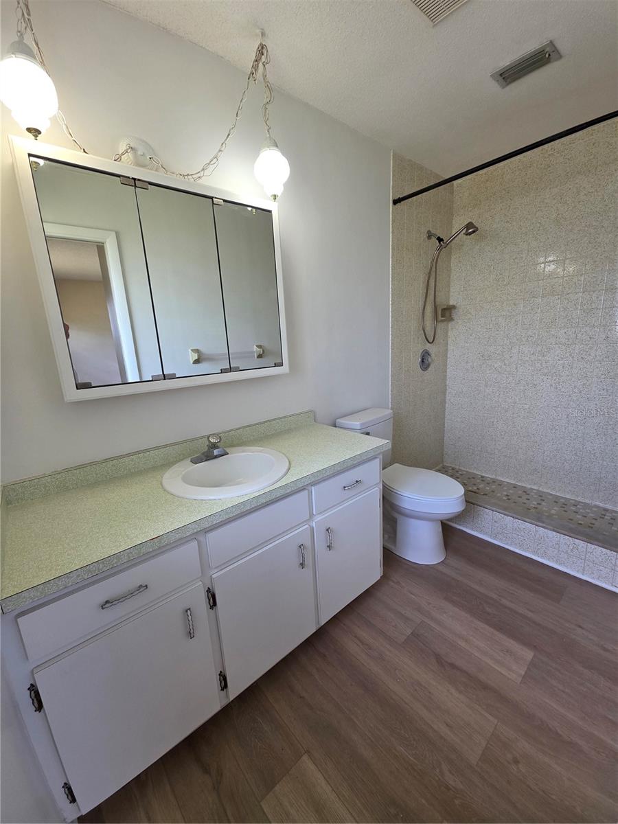 Image 17 of 21 For 575 Constance Road