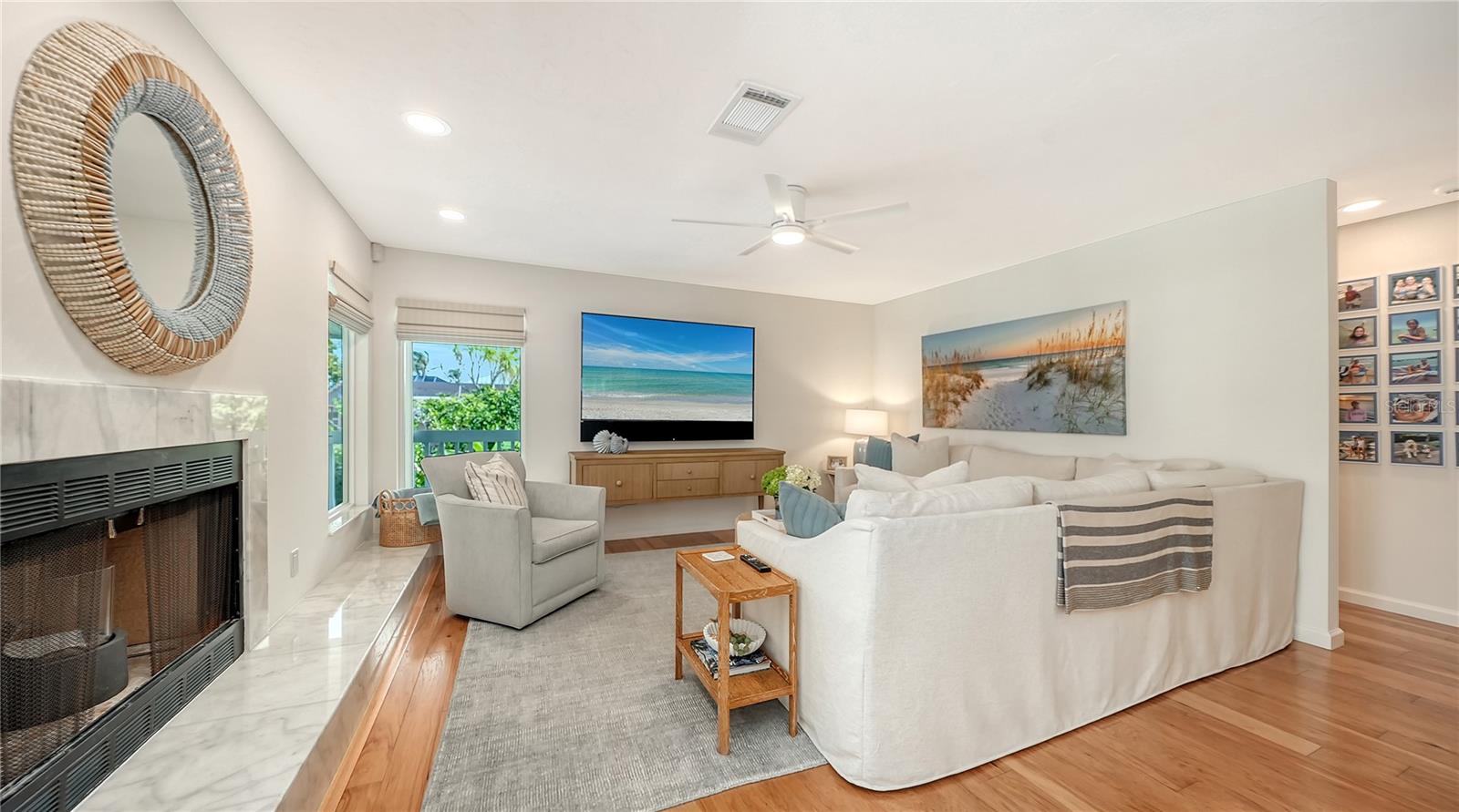 Image 21 of 55 For 476 Meadow Lark Drive