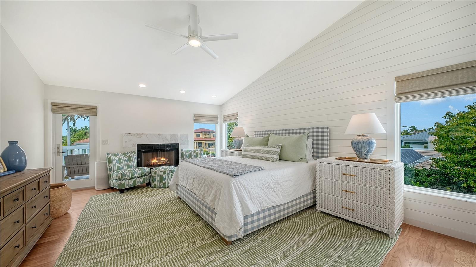 Image 29 of 55 For 476 Meadow Lark Drive