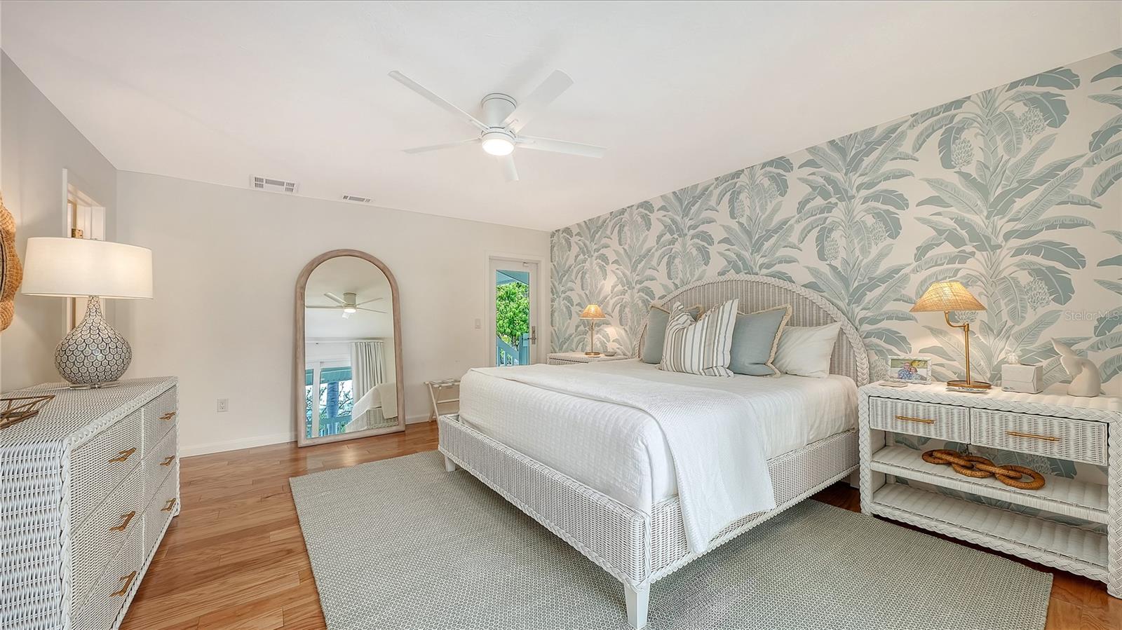 Image 37 of 55 For 476 Meadow Lark Drive