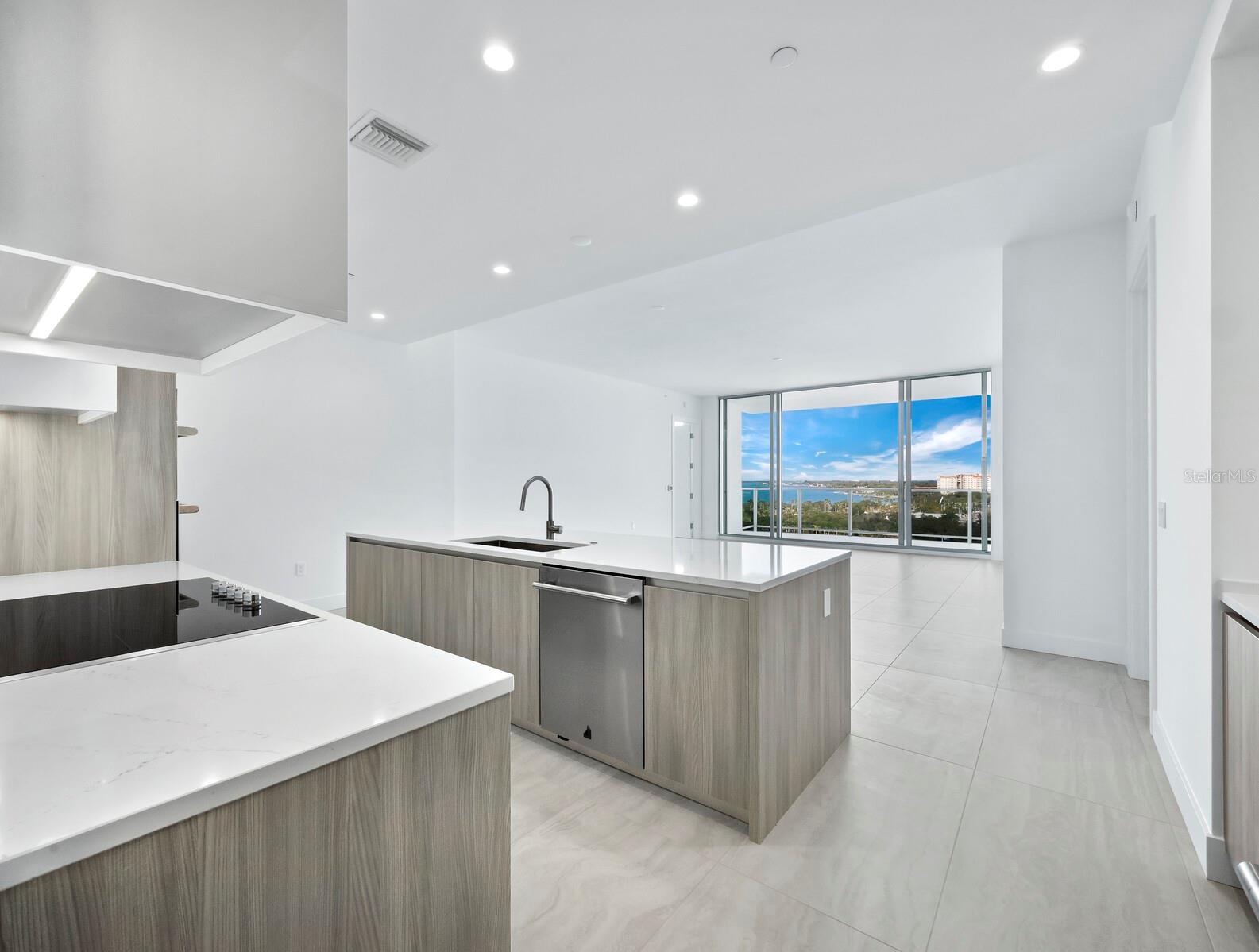 Image 12 of 60 For 301 Quay Commons  1003