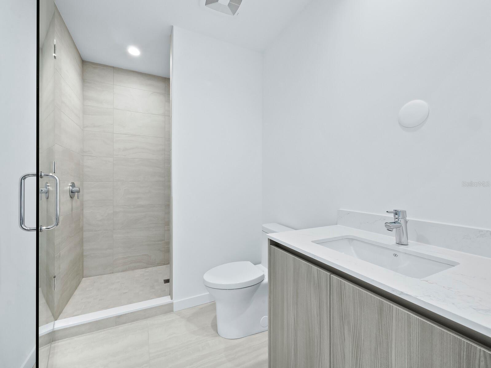 Image 16 of 60 For 301 Quay Commons  1003