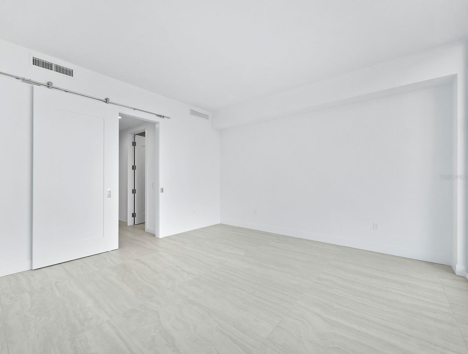 Image 27 of 60 For 301 Quay Commons  1003