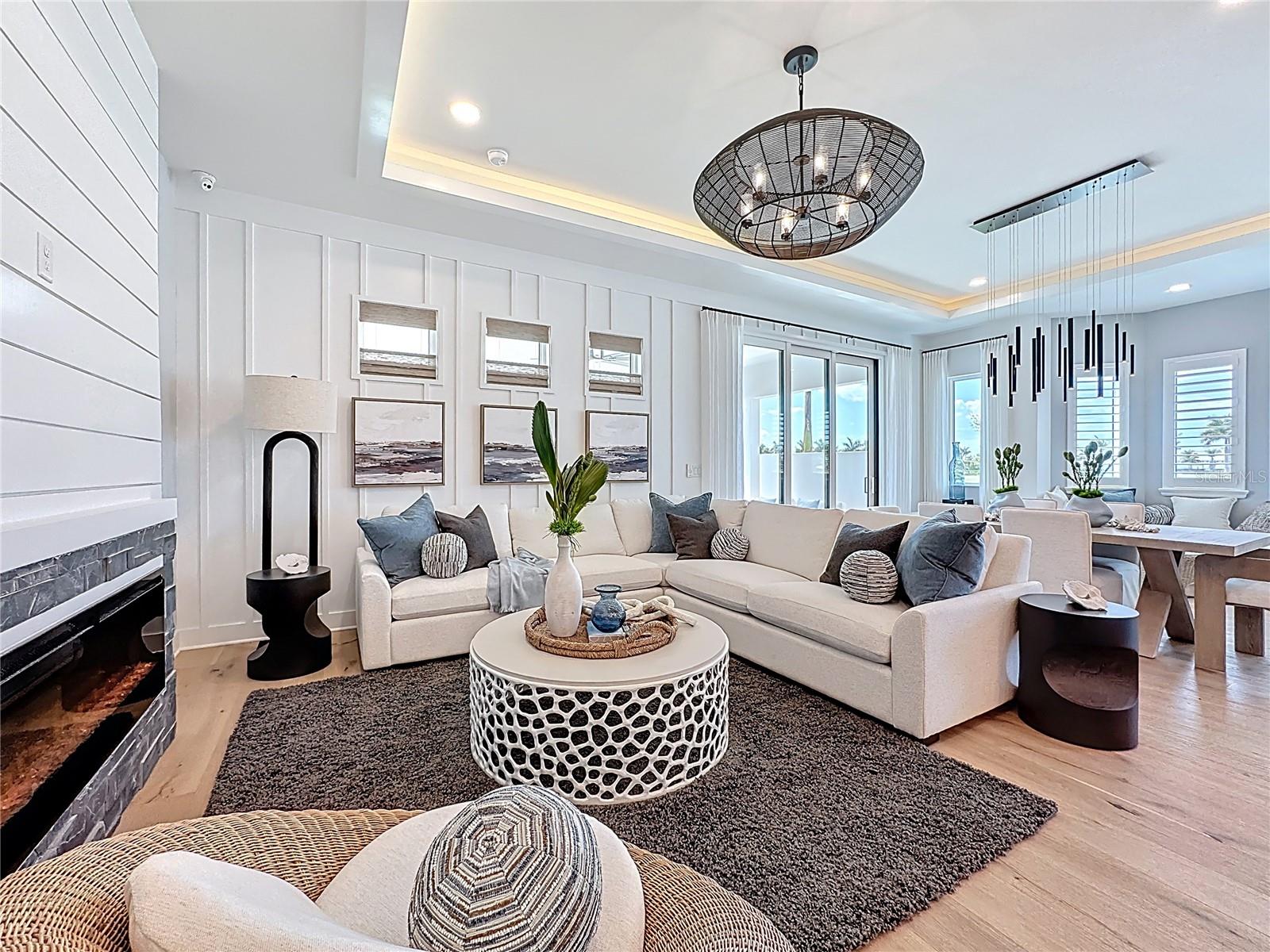 Listing photo id 12 for 6105 White Mangrove Lane