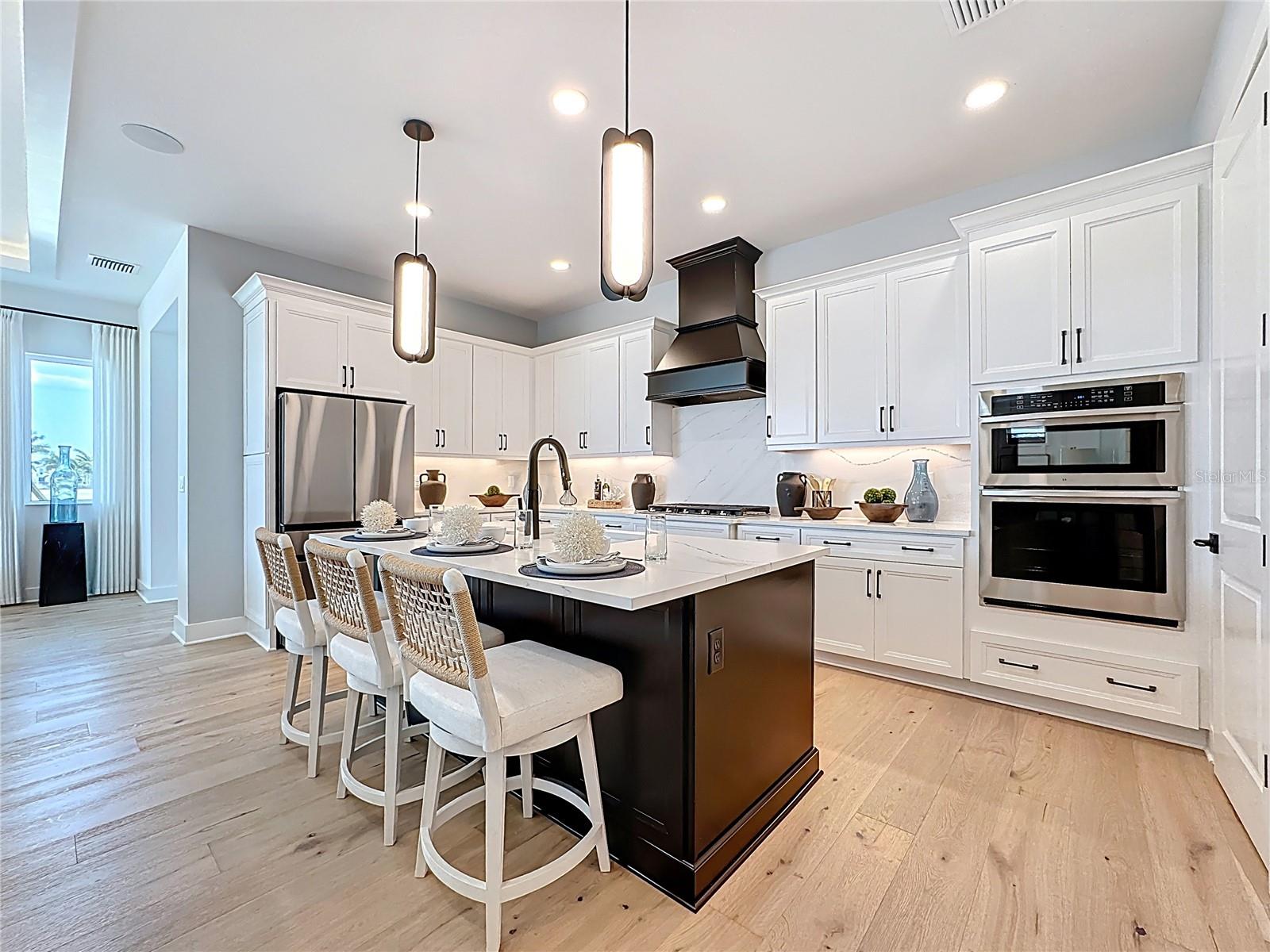 Listing photo id 22 for 6105 White Mangrove Lane