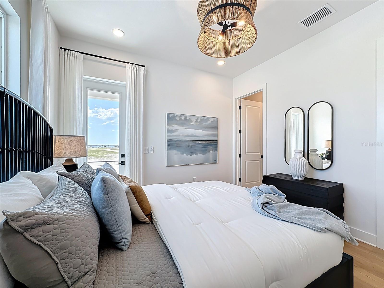 Listing photo id 37 for 6105 White Mangrove Lane