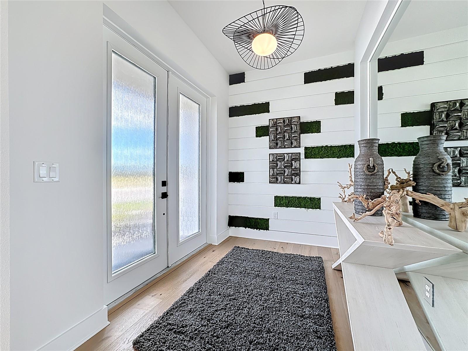 Listing photo id 2 for 6105 White Mangrove Lane