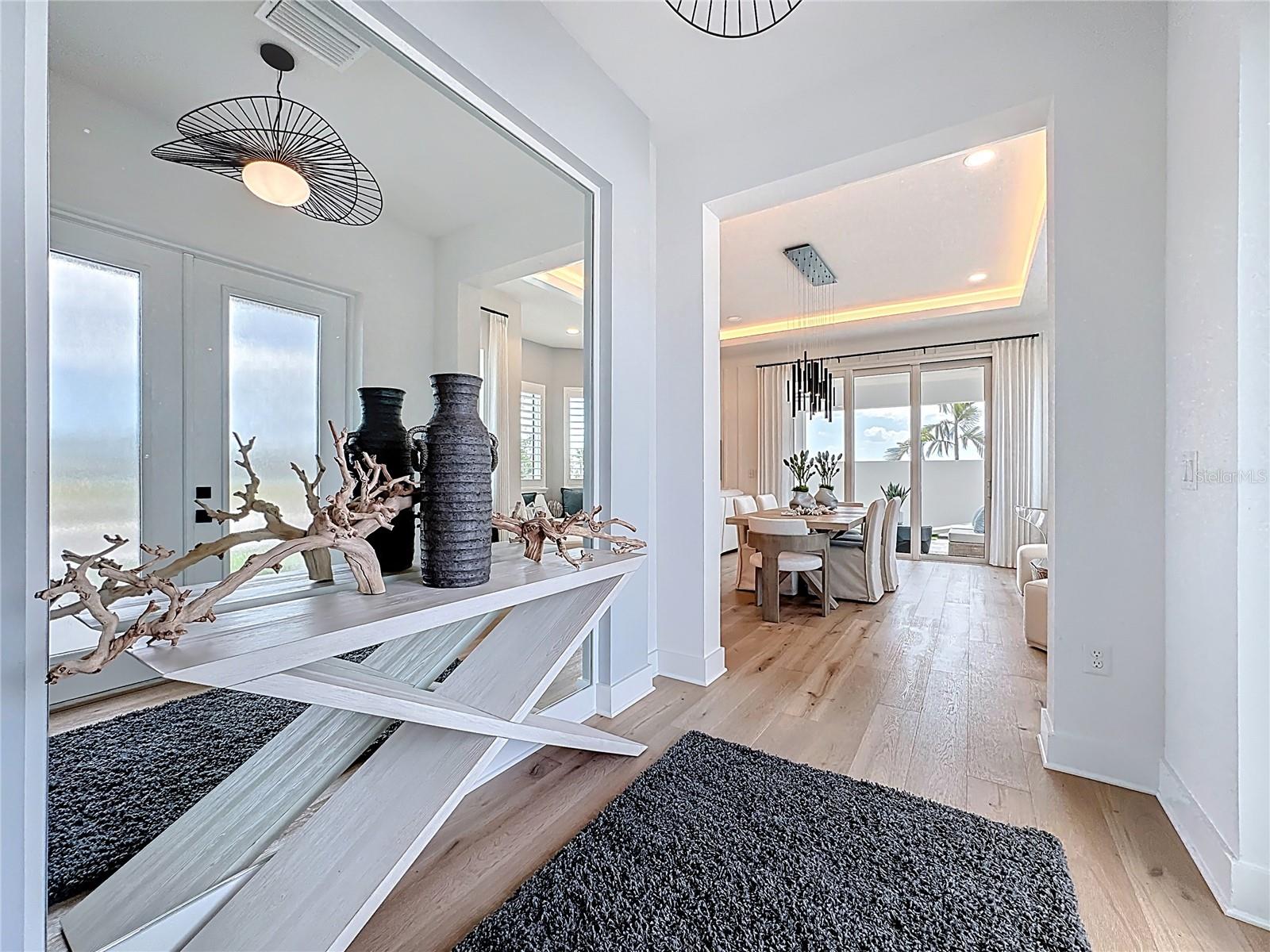 Listing photo id 3 for 6105 White Mangrove Lane