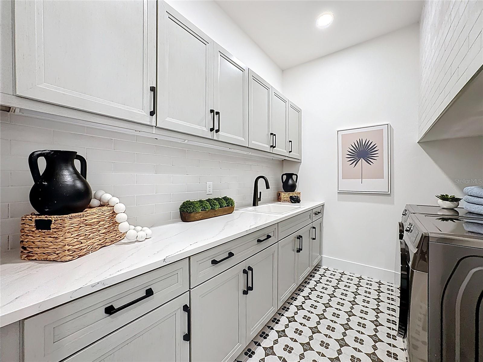 Listing photo id 54 for 6105 White Mangrove Lane