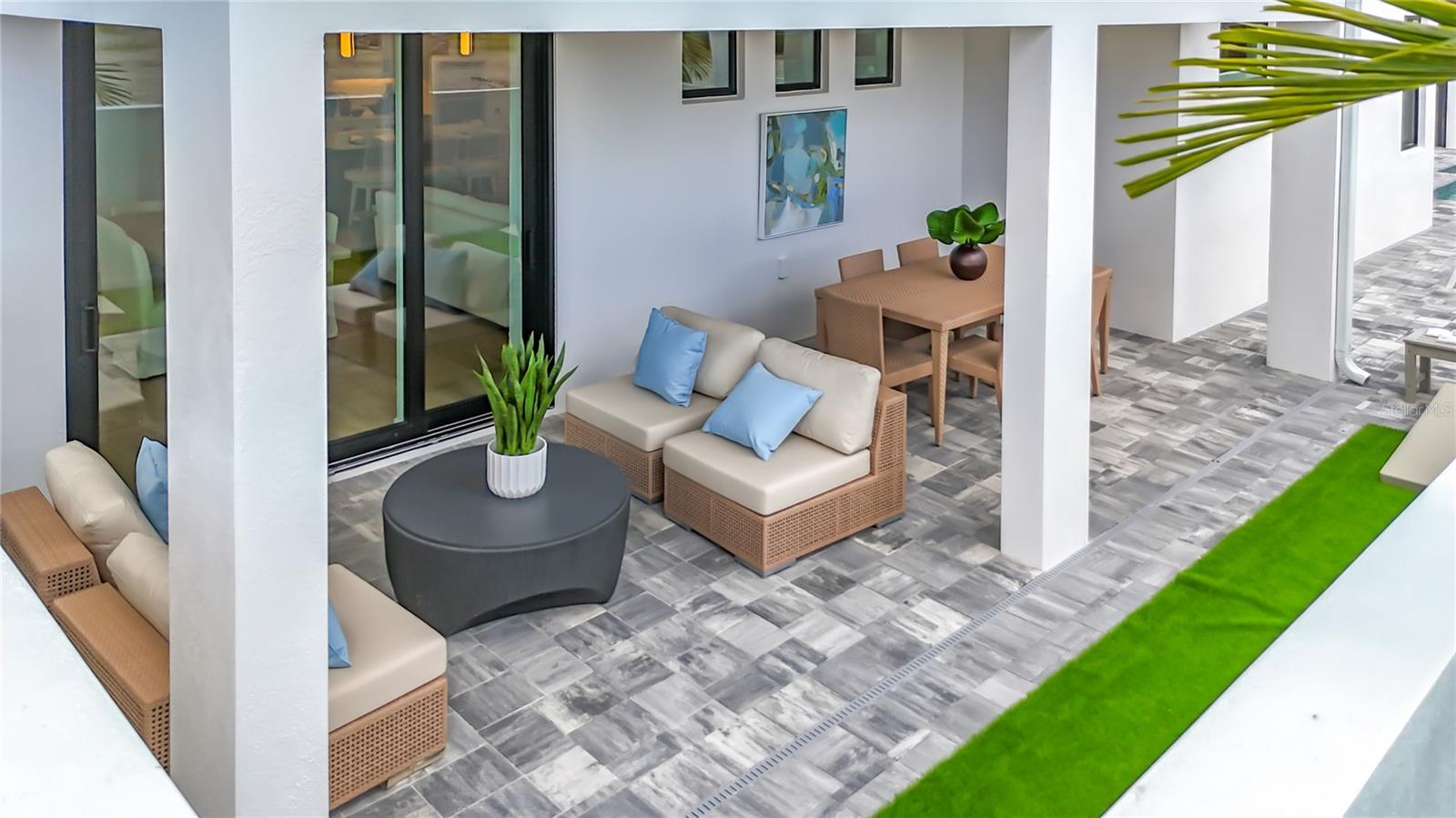 Listing photo id 72 for 6105 White Mangrove Lane