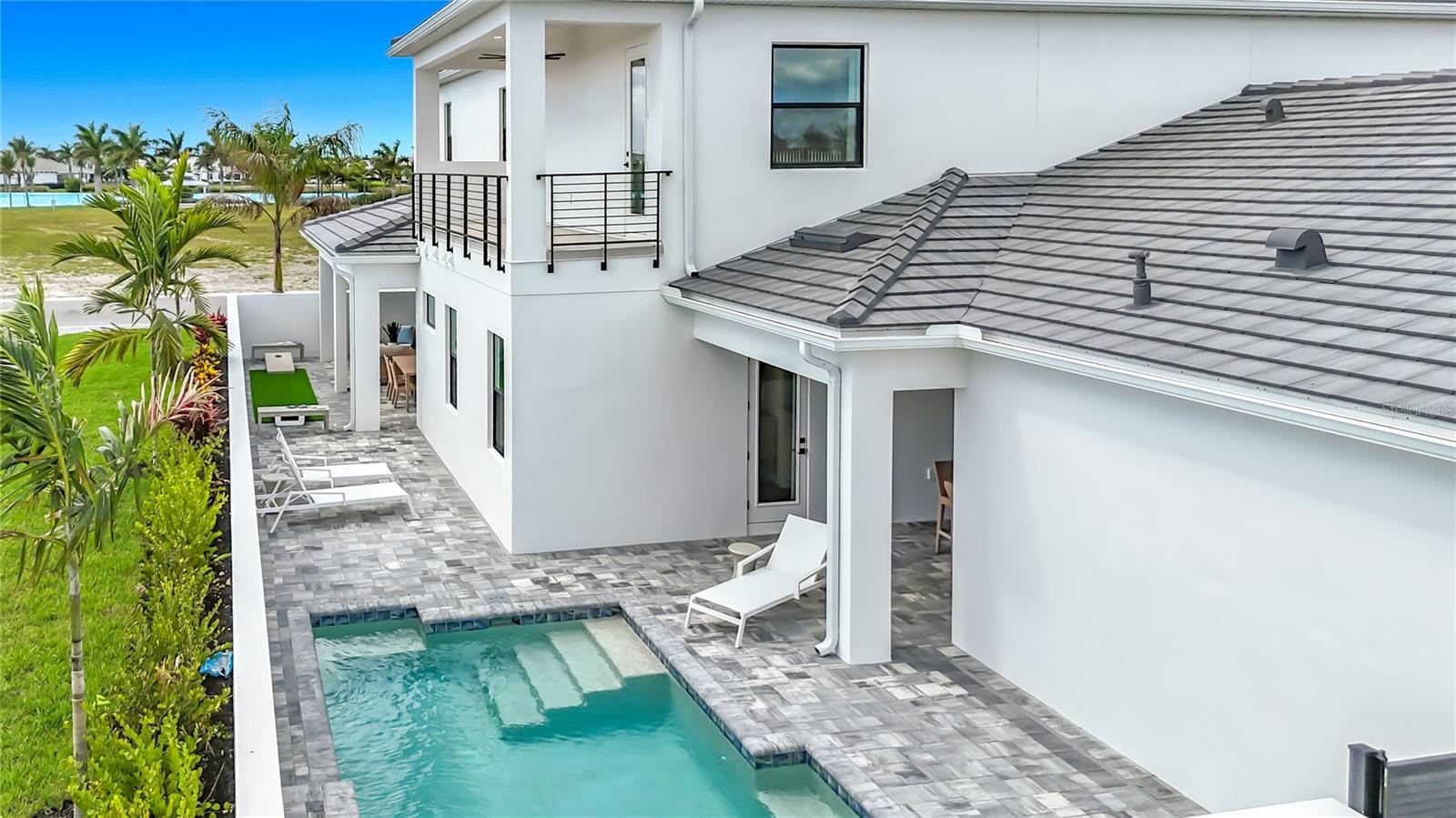 Listing photo id 75 for 6105 White Mangrove Lane