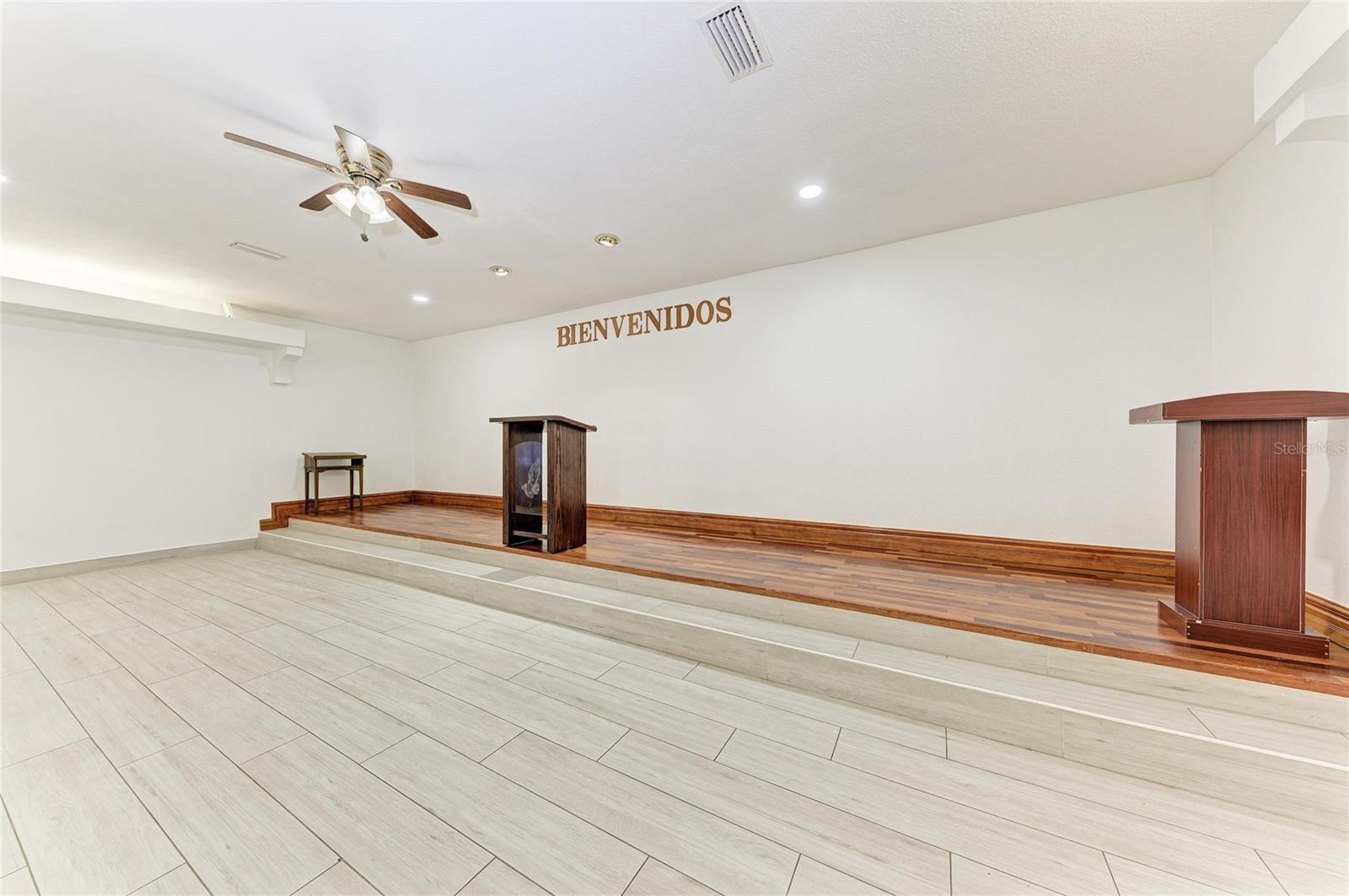 Image 11 of 23 For 2716 2nd Avenue E