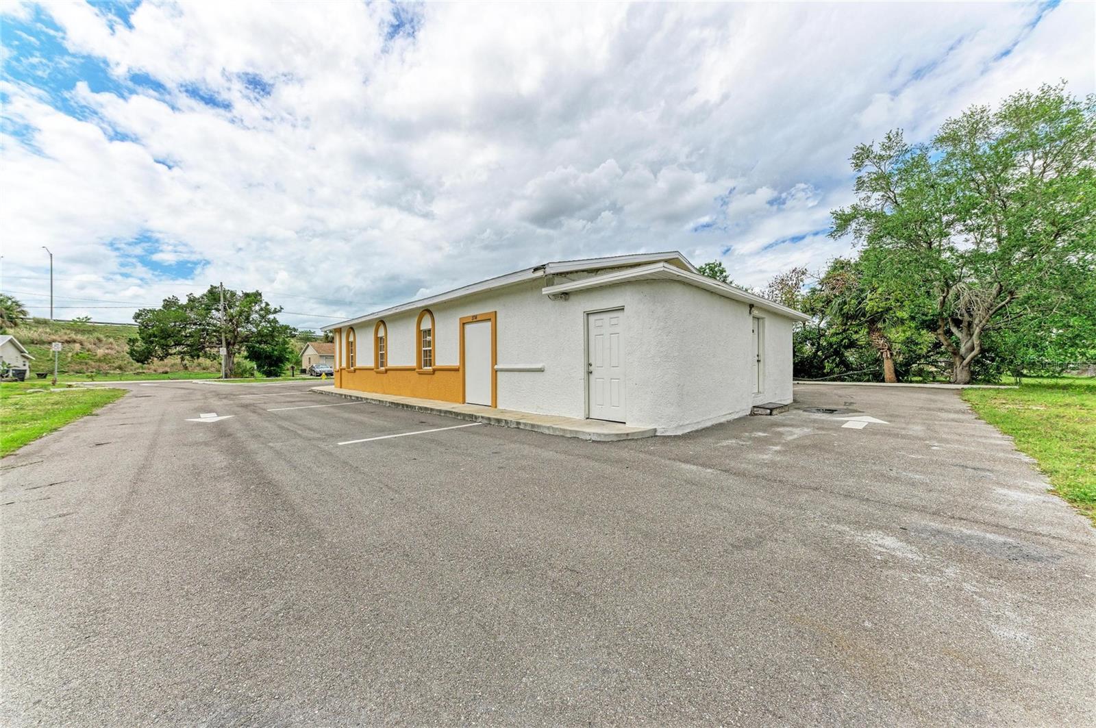 Image 16 of 23 For 2716 2nd Avenue E