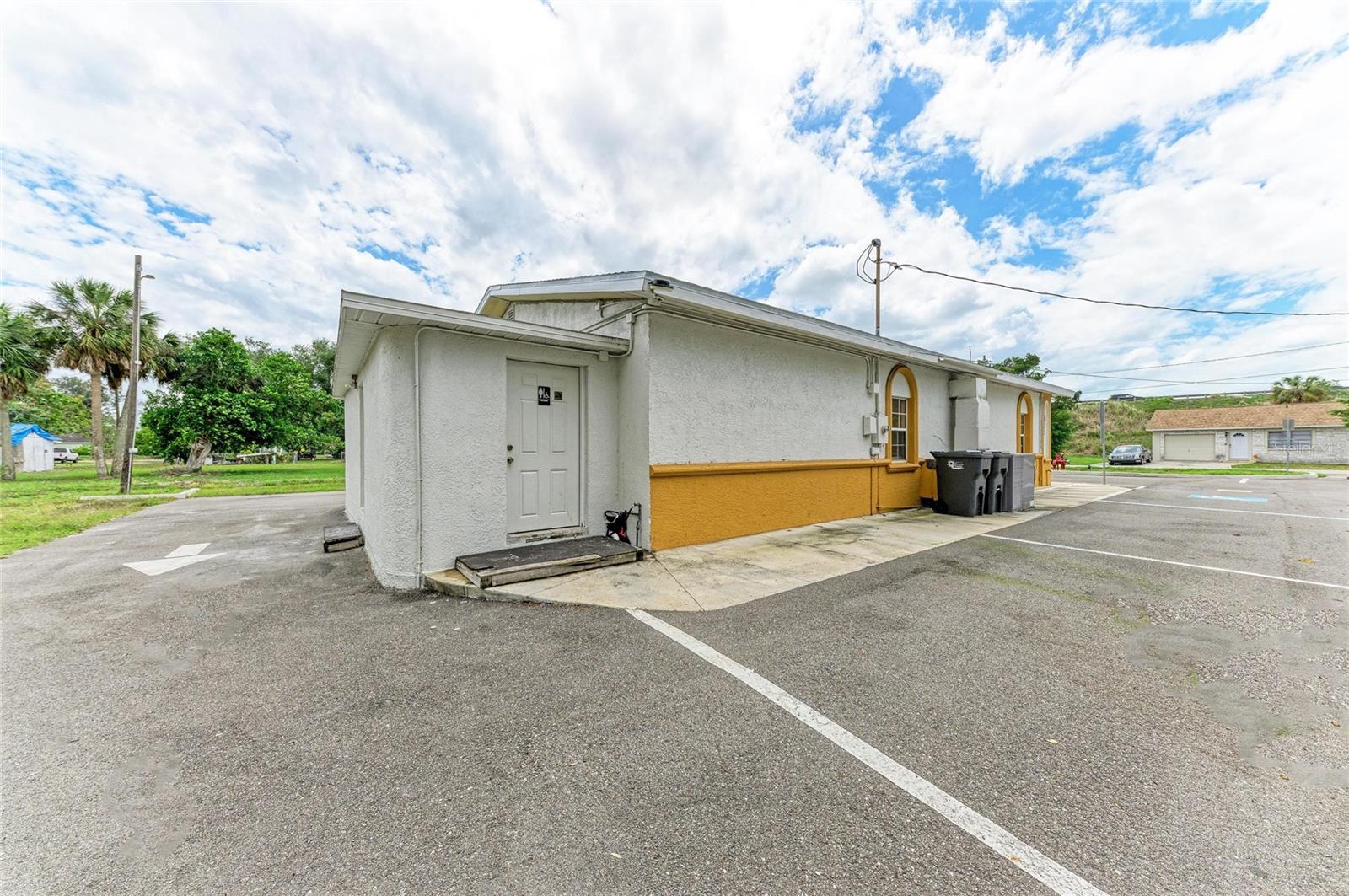 Image 17 of 23 For 2716 2nd Avenue E