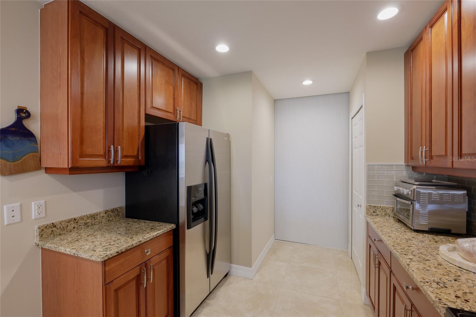 Image 19 of 52 For 5591 Cannes Circle 502