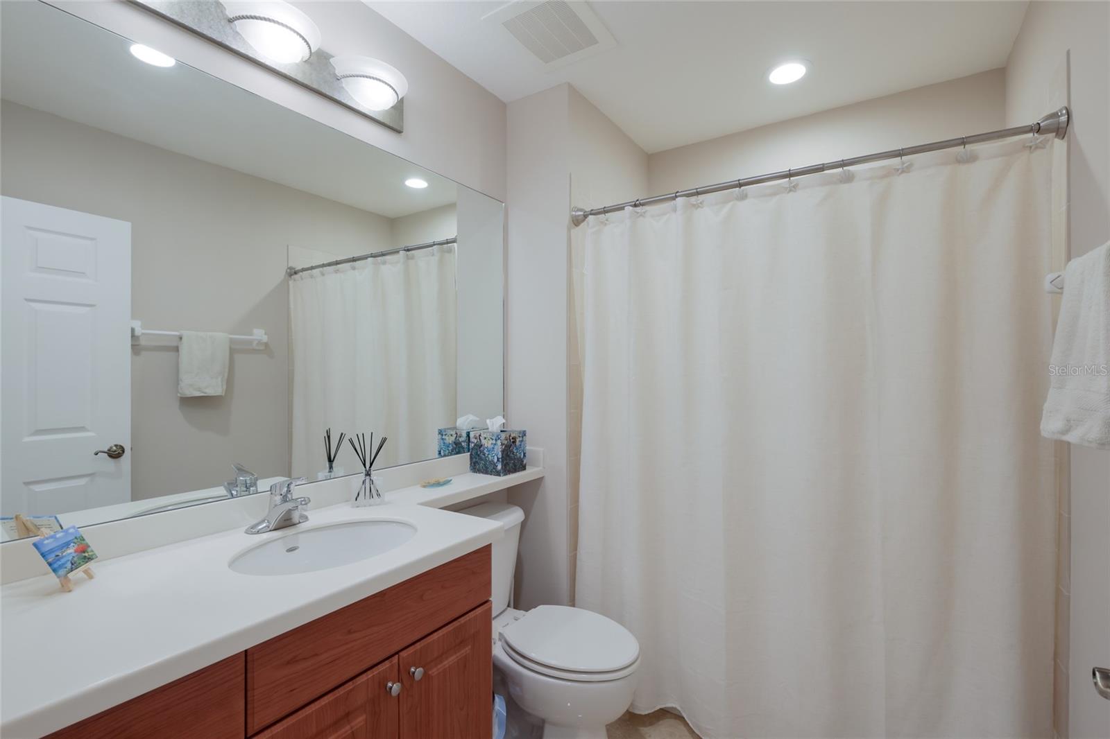 Image 22 of 52 For 5591 Cannes Circle 502