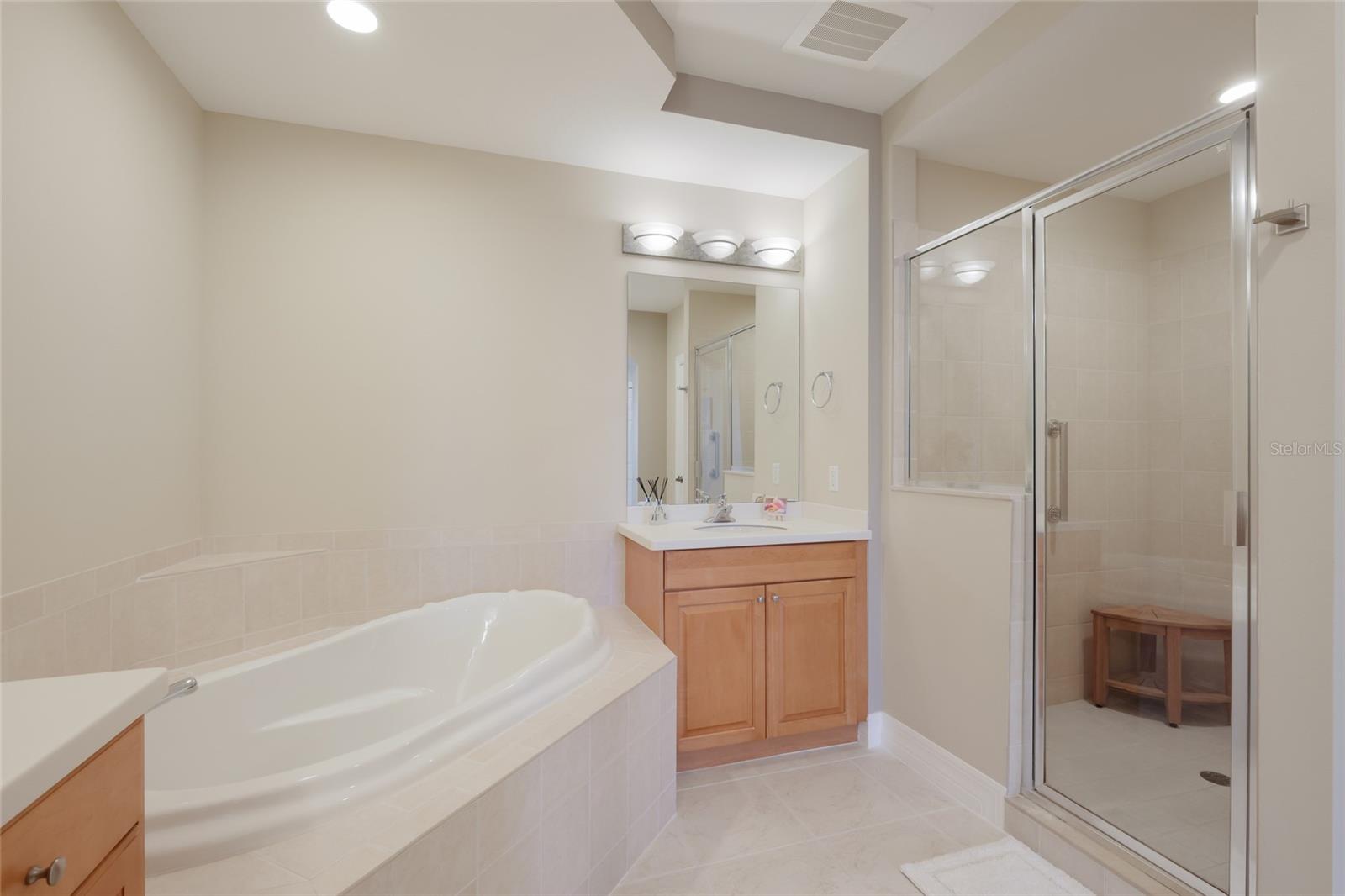 Image 23 of 52 For 5591 Cannes Circle 502