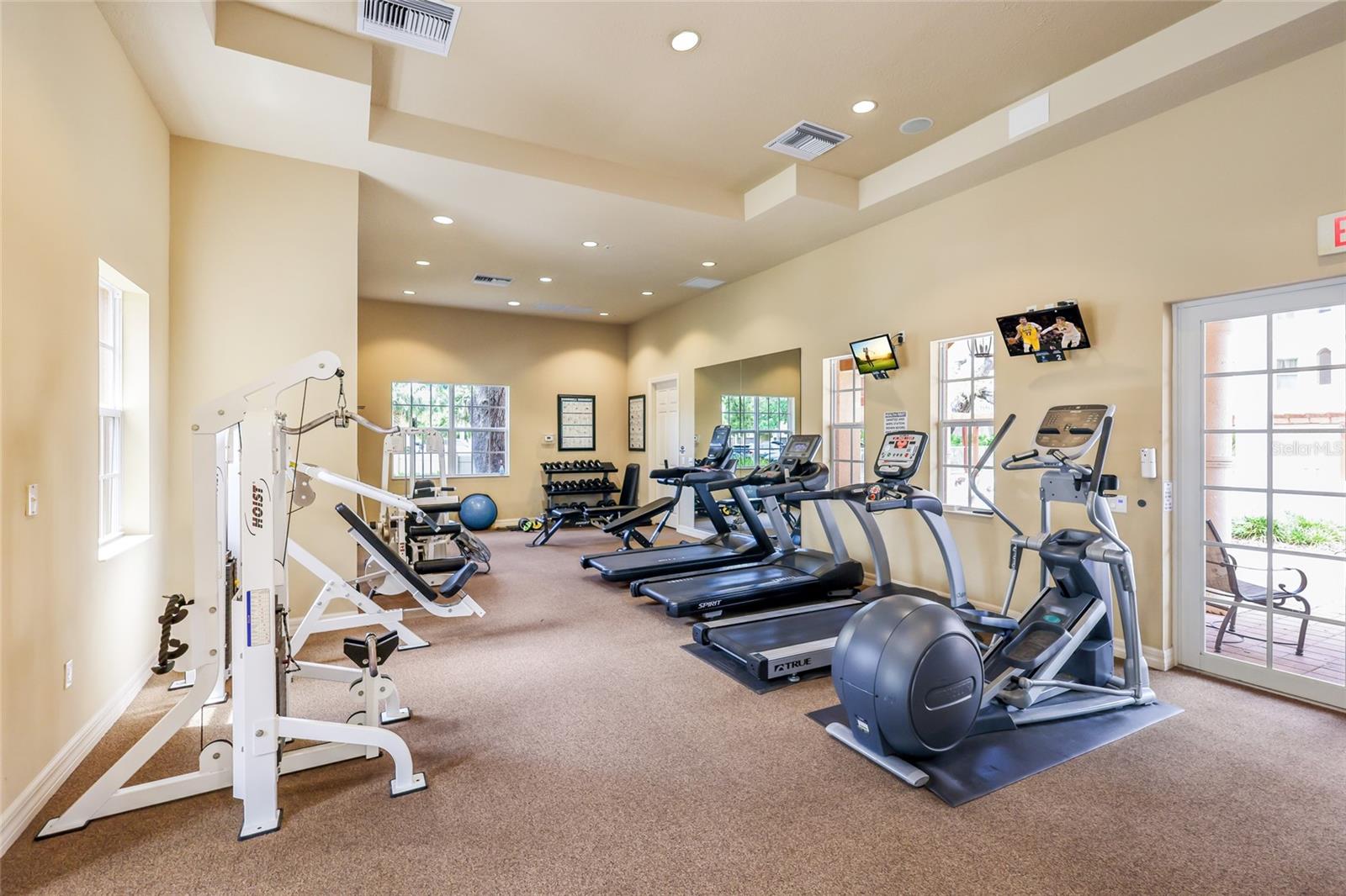 Image 42 of 52 For 5591 Cannes Circle 502