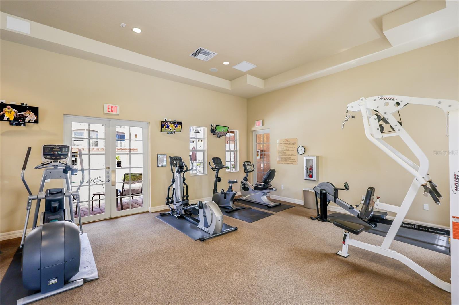 Image 43 of 52 For 5591 Cannes Circle 502