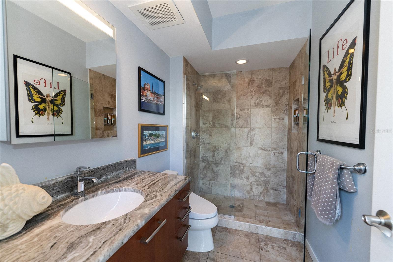 Image 14 of 30 For 1350 Main Street 200