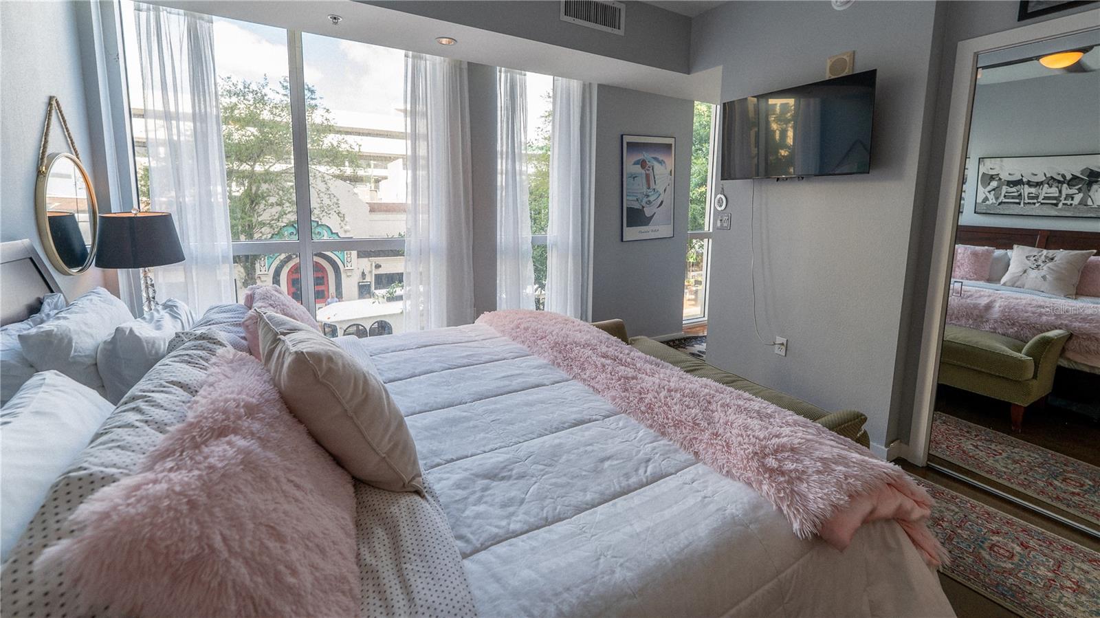 Image 16 of 30 For 1350 Main Street 200