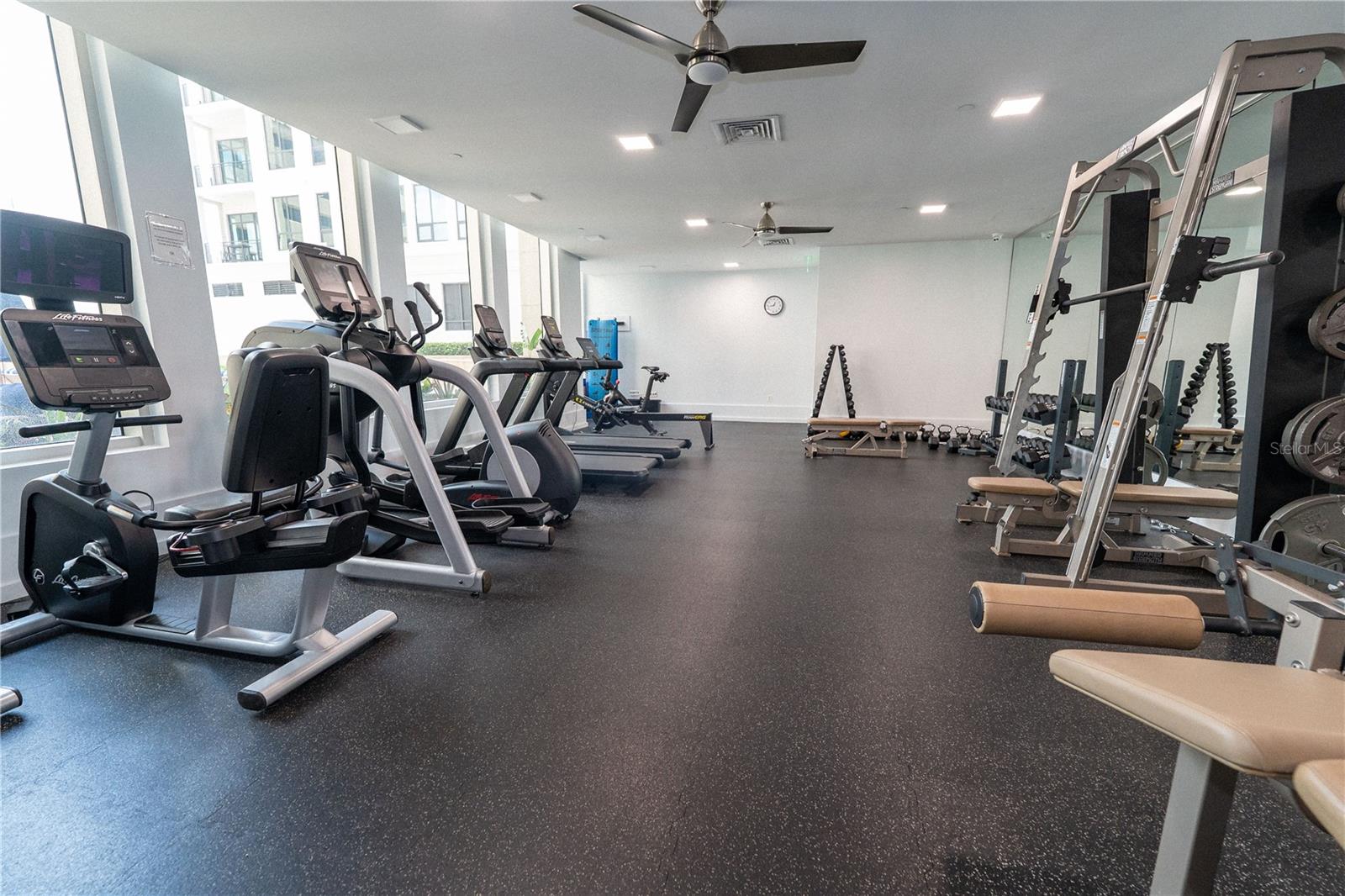 Image 25 of 30 For 1350 Main Street 200